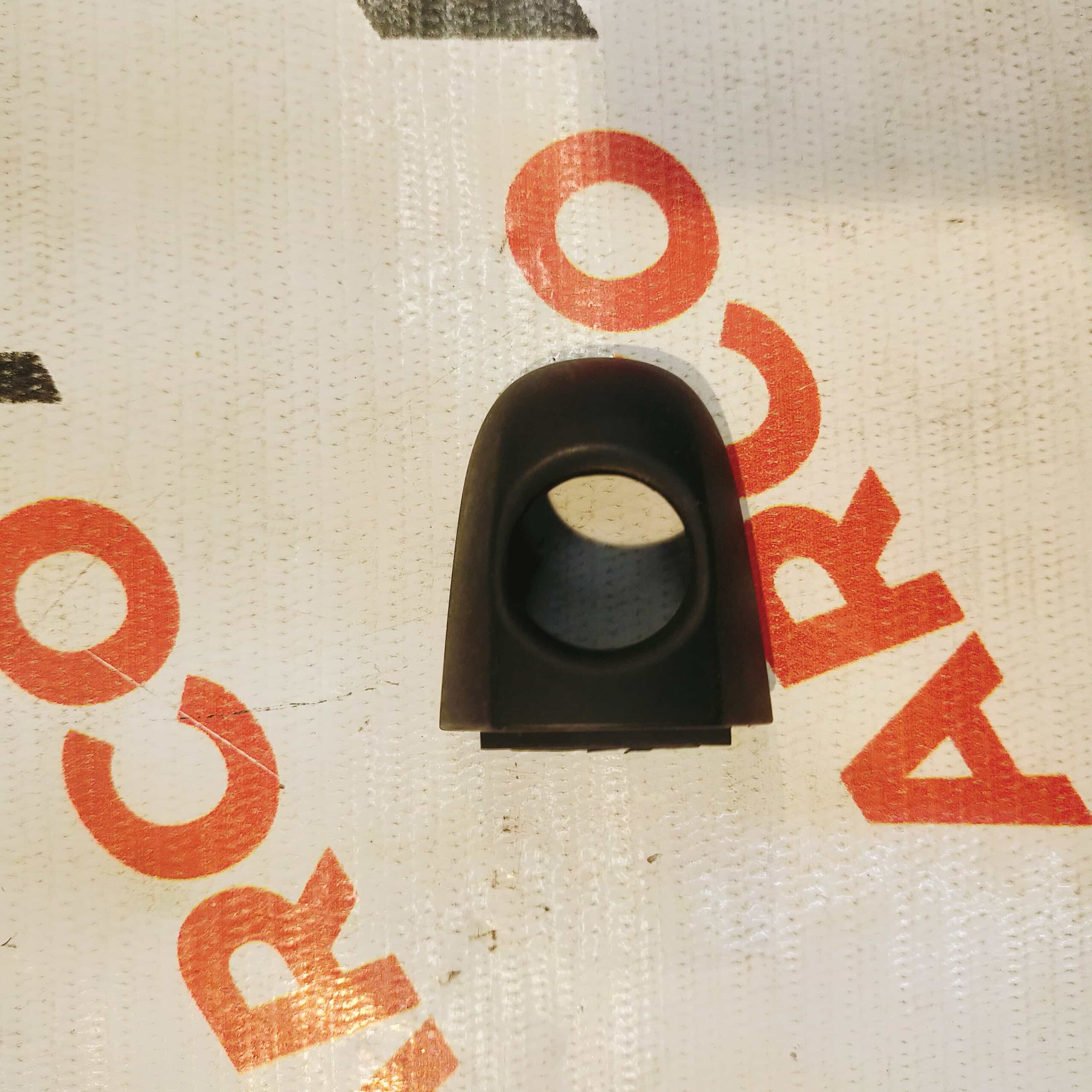 OUTER HANDLE CAP I20 T1 FRONT RIGHT PAINT HYU 826521J010