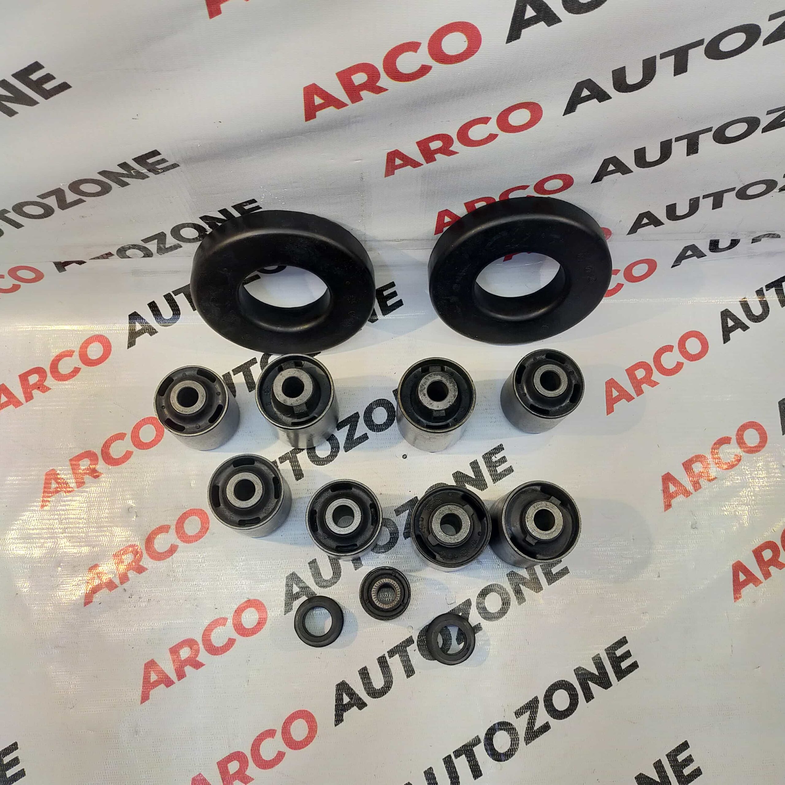 REAR BUSH KIT INNOVA FORTUNER ZF43100