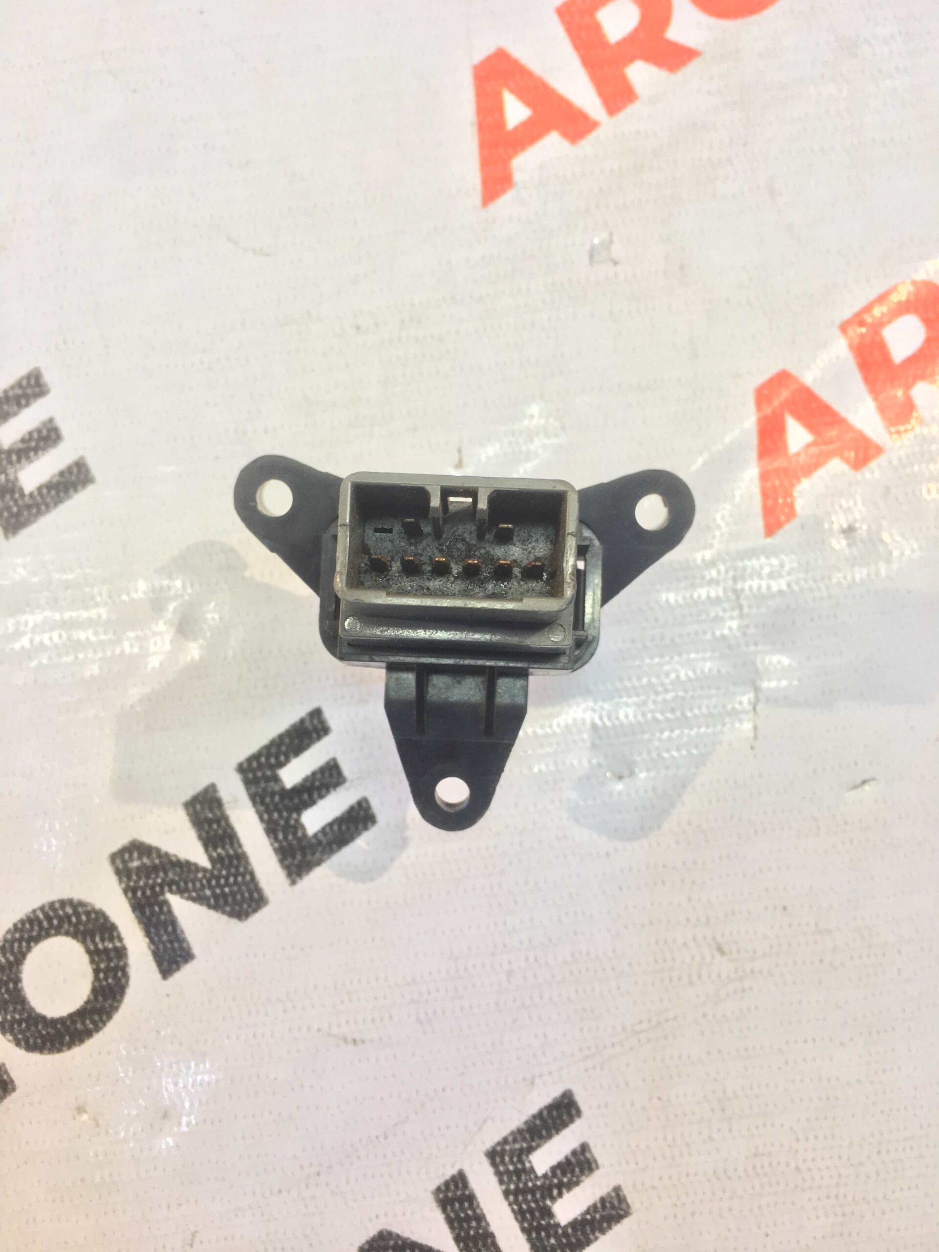 HAZARD SWITCH SPARK GM J96871740