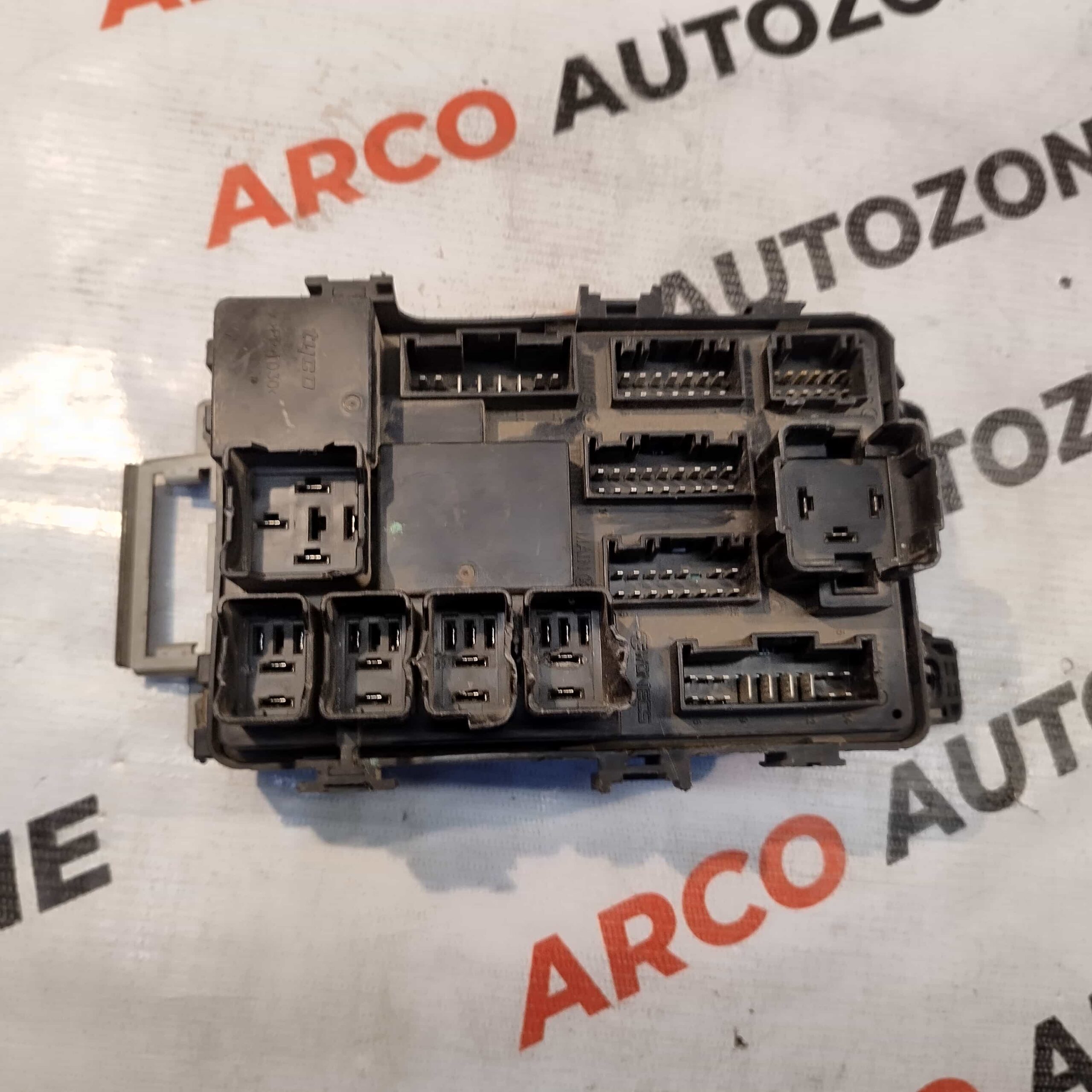 FUSE BOX VERNA T1 HYU 919501G010