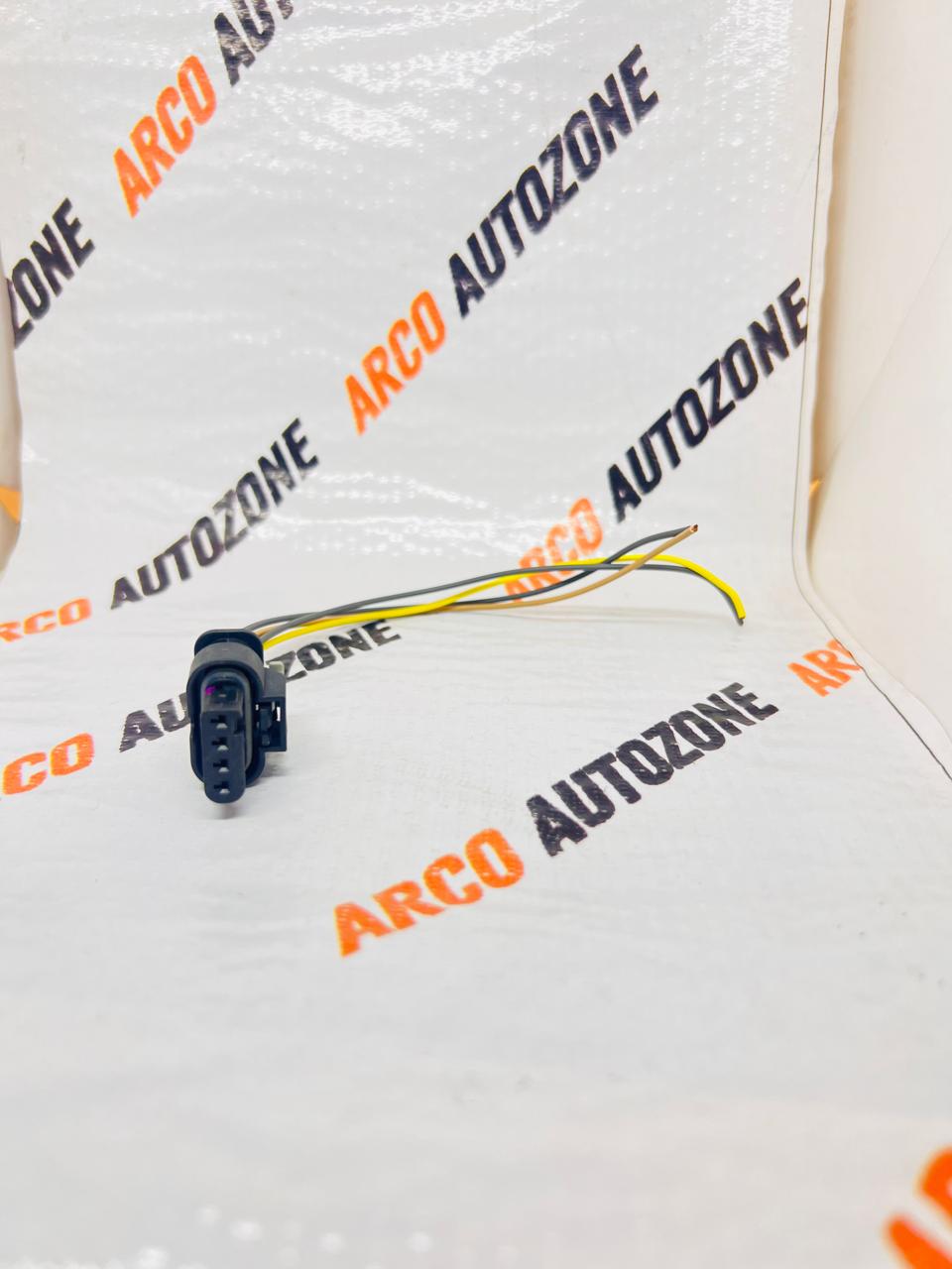 ELECTRONIC COMPONENTS WIRING HARNESS COUPLER AIR MASS POLO OCTAVIA SUPERB 4 PIN