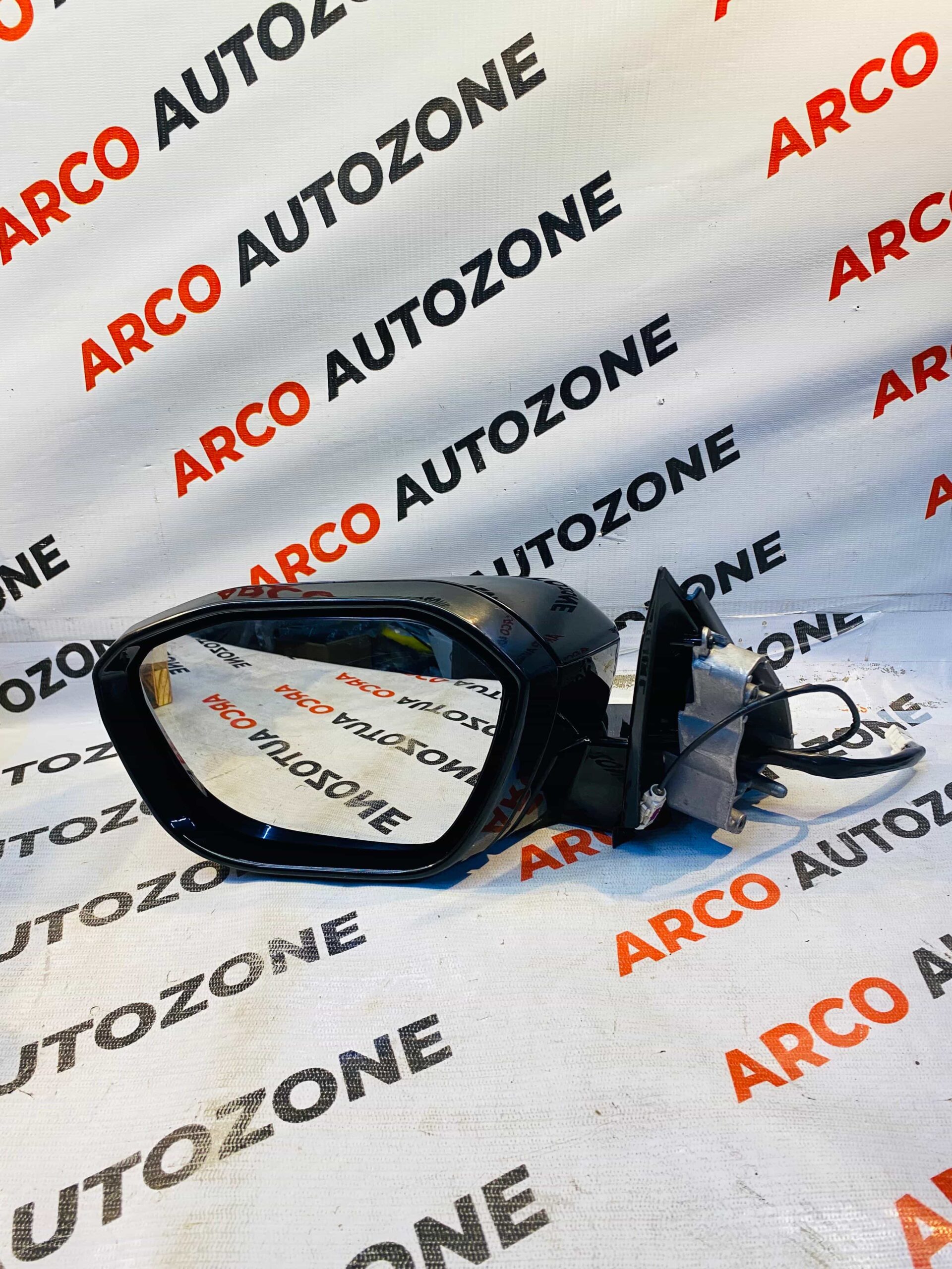 SIDE MIRROR SAFARI HARRIER 9 WIRE WITH CAM LEFT LOT