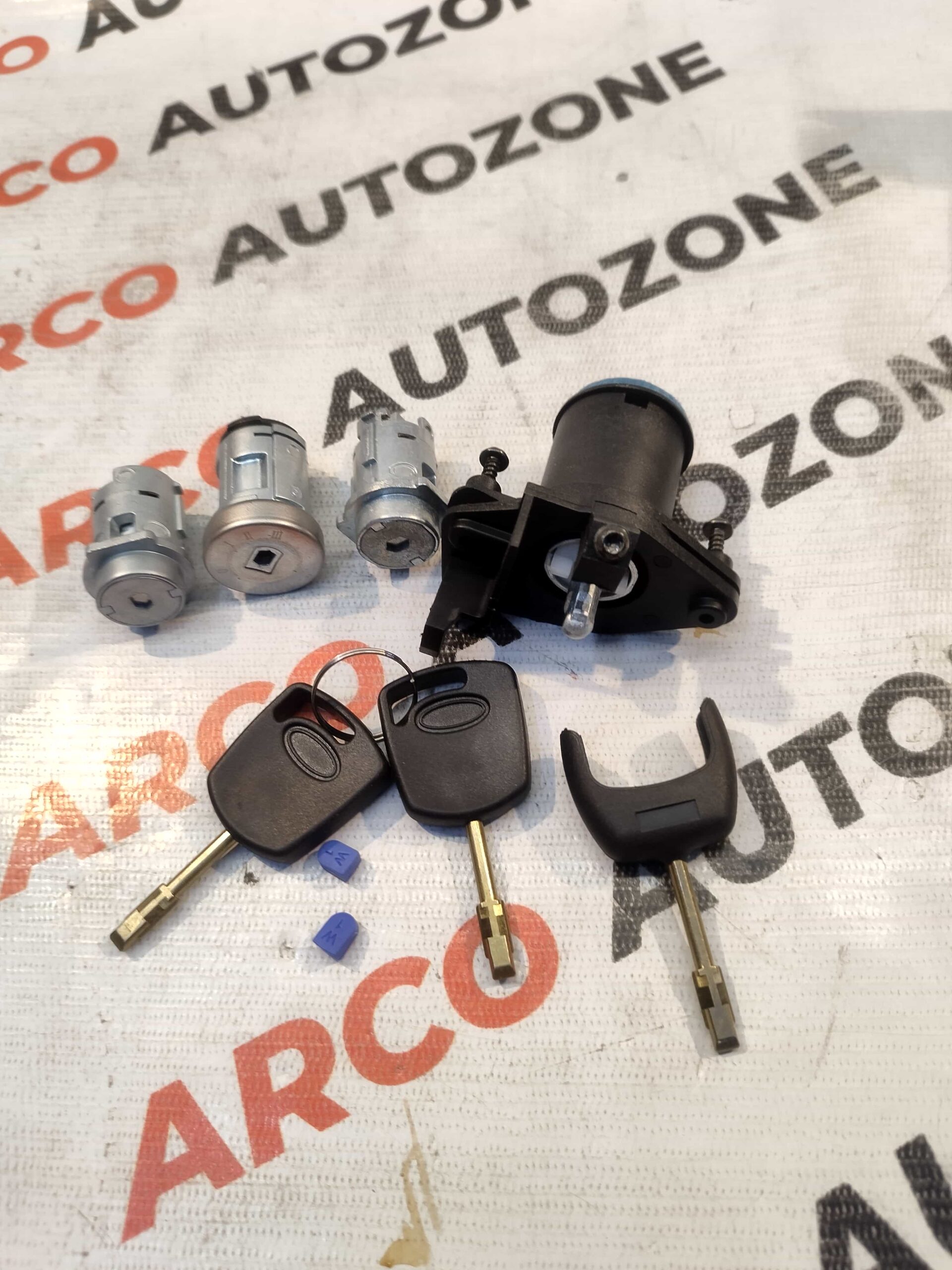 LOCK SET FIESTA SET OF 4 IMP 6N2Z5422050A