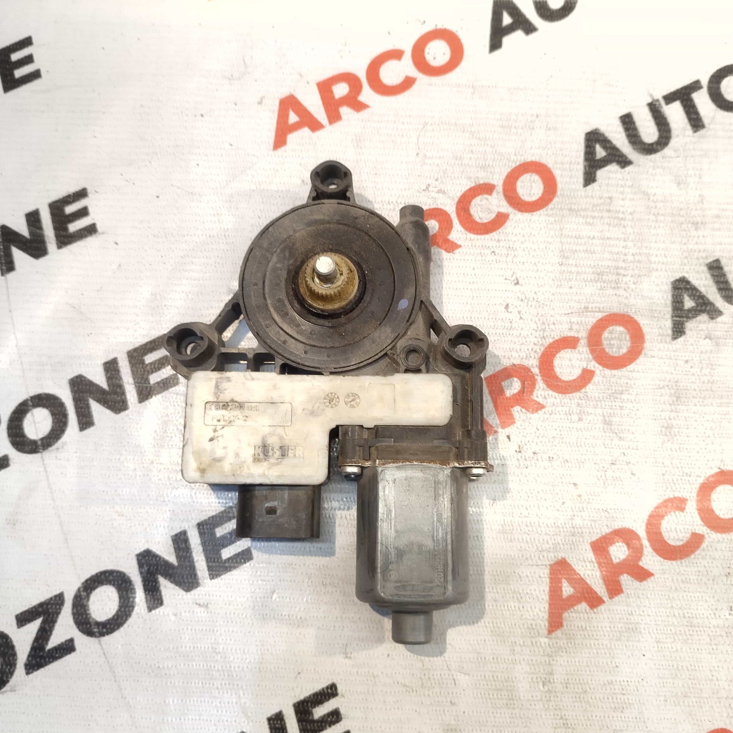 POWER WINDOW MOTOR 6 SERIES G32 FRONT RIGHT BOSCH USED 0130822765