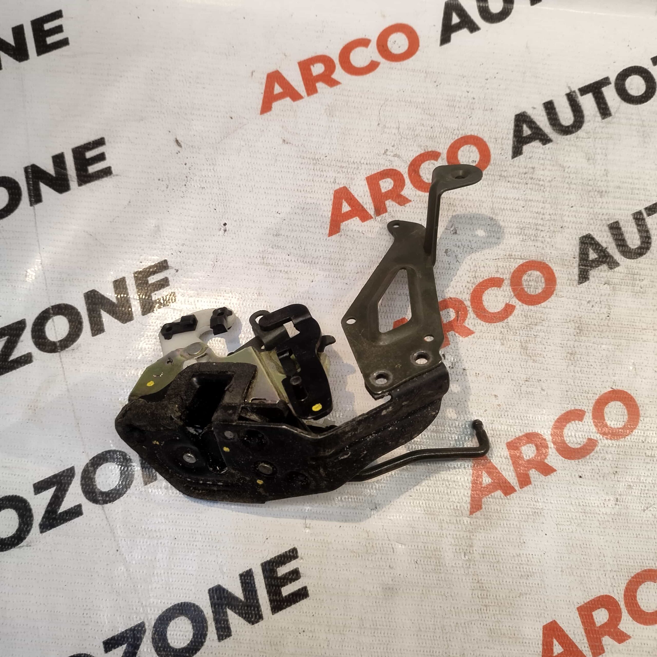 DOOR LATCH ACCENT REAR LEFT PWR HYU 8141025030