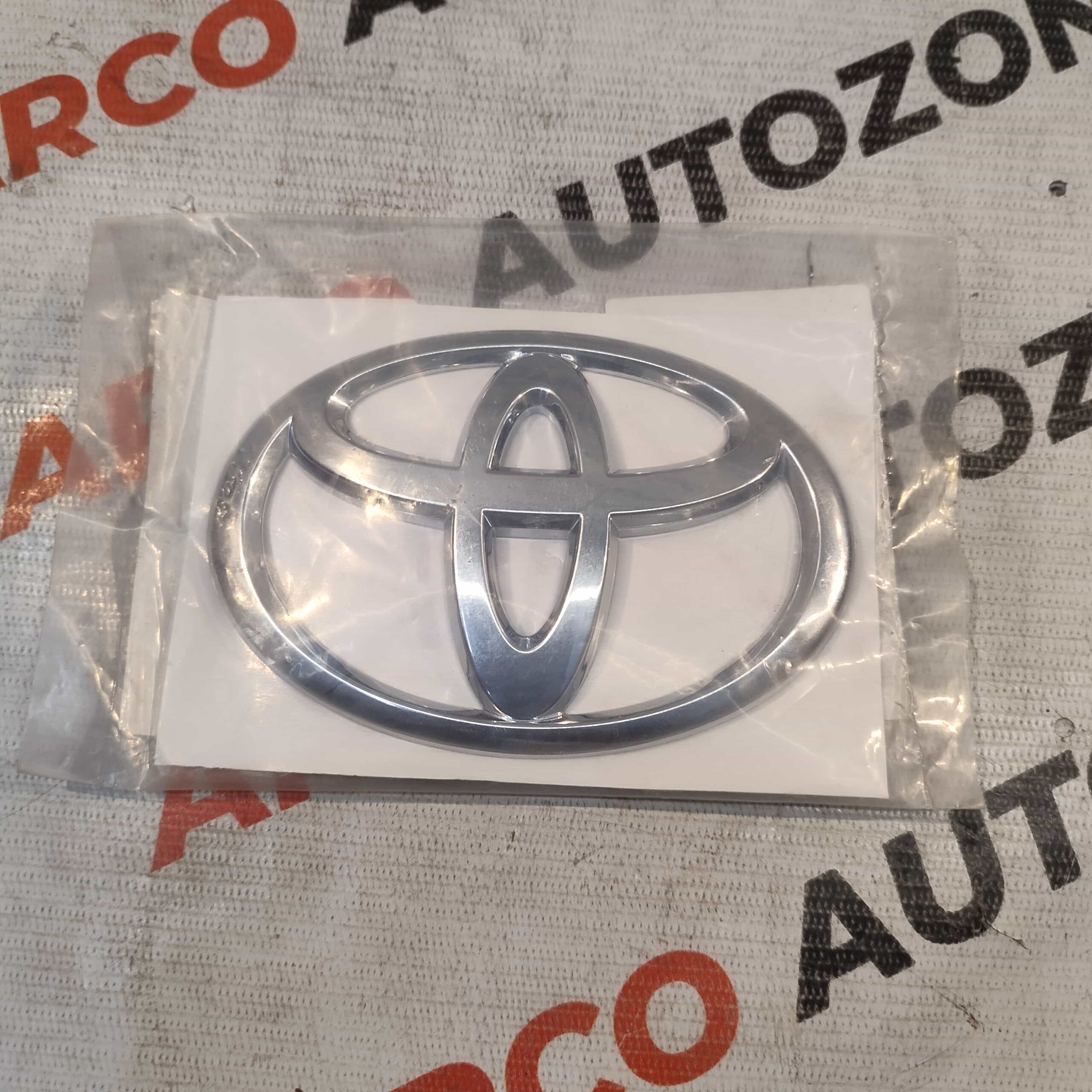 FRONT GRILL LOGO GLANZA URBAN CRUISER TYT 90118WC656