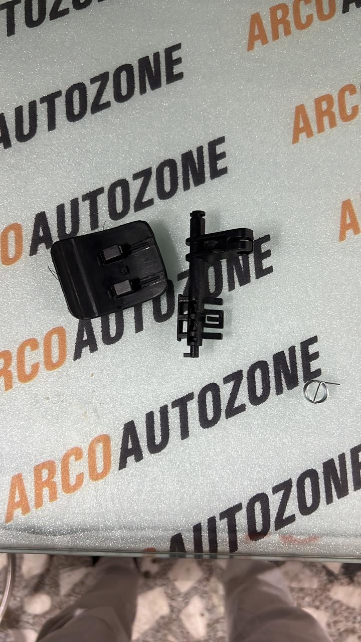 BONNET OPENER FIESTA FIGO WITH HADDI