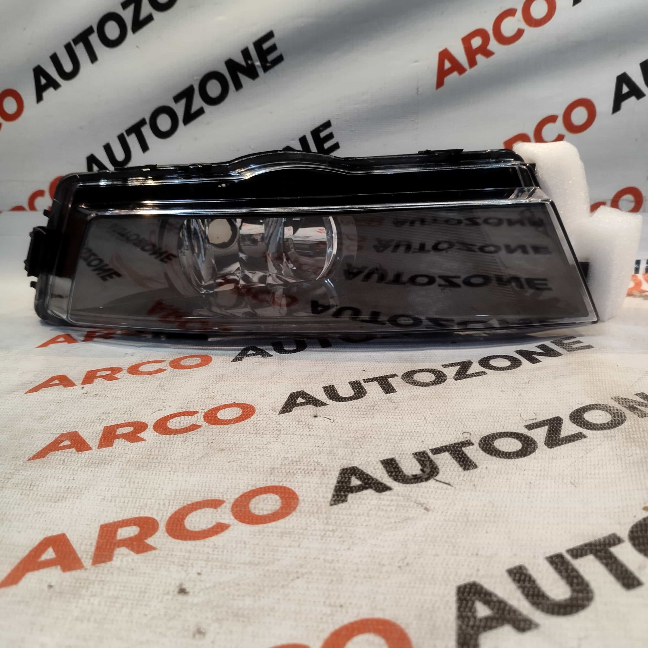 FOG LAMP RAPID T2 LEFT BLACK IMP 5JA941701A