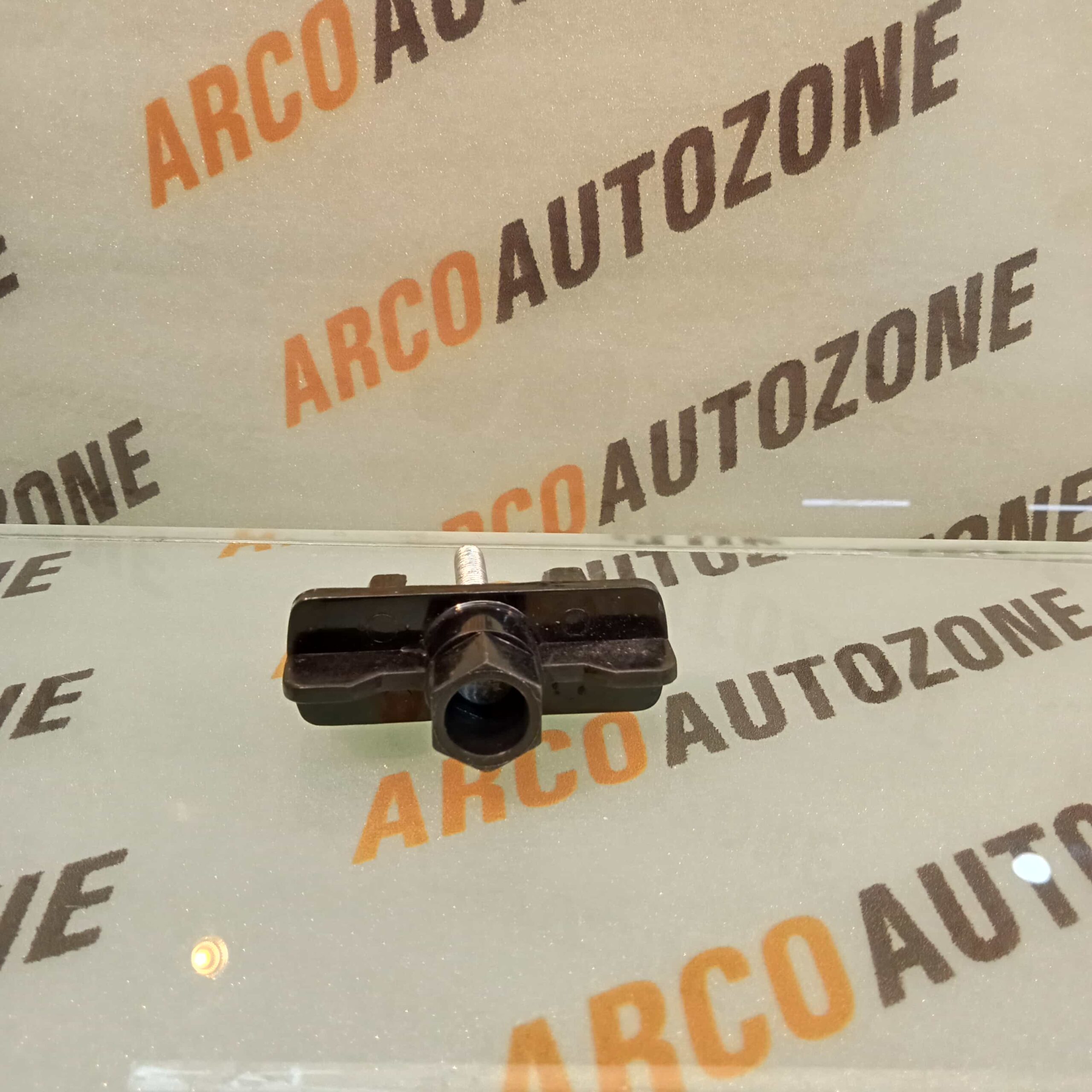 STEPNEY BOLT ACCENT 1960