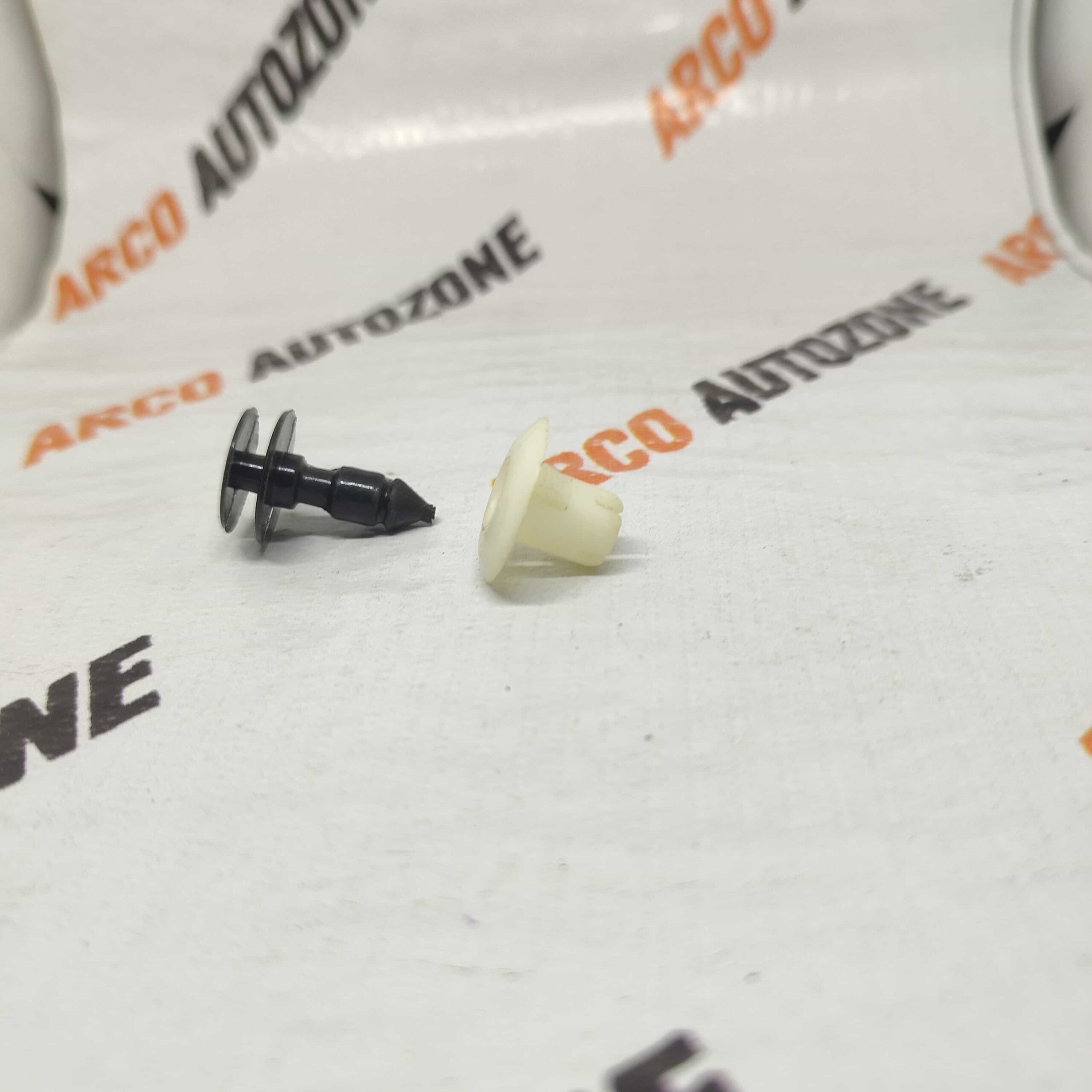 PLY LOCK XUV500 MALE FEMALE 2095