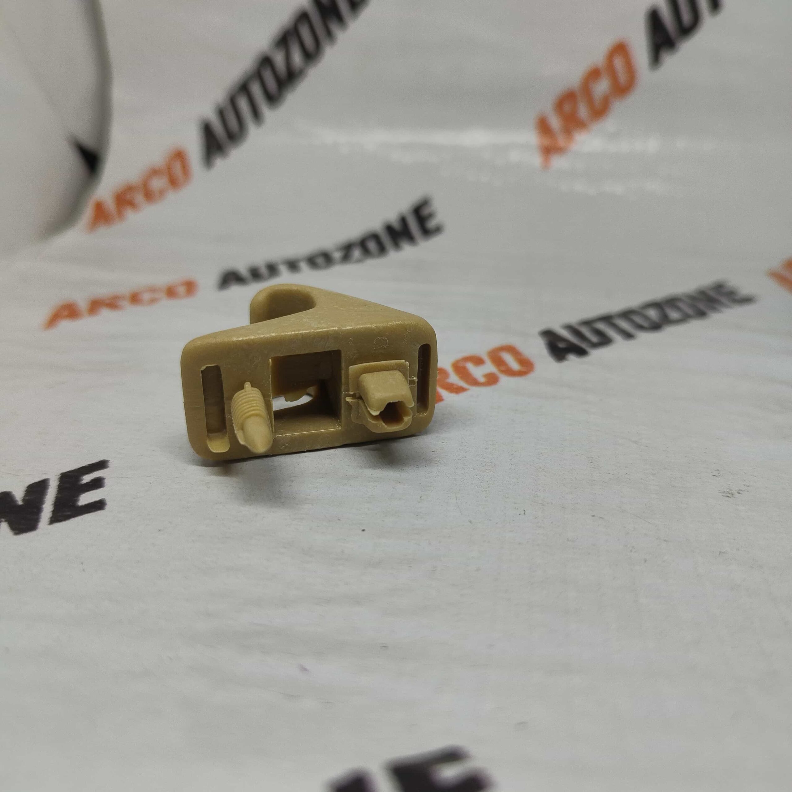 SUN VISOR LOCK INNOVA 2766