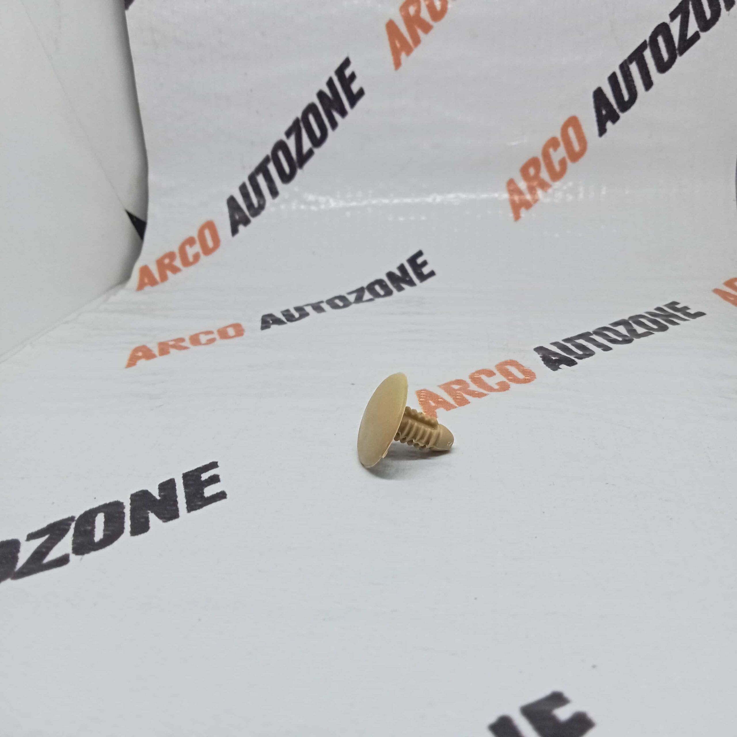 ROOF LINING LOCK I10 BEIGE 2904