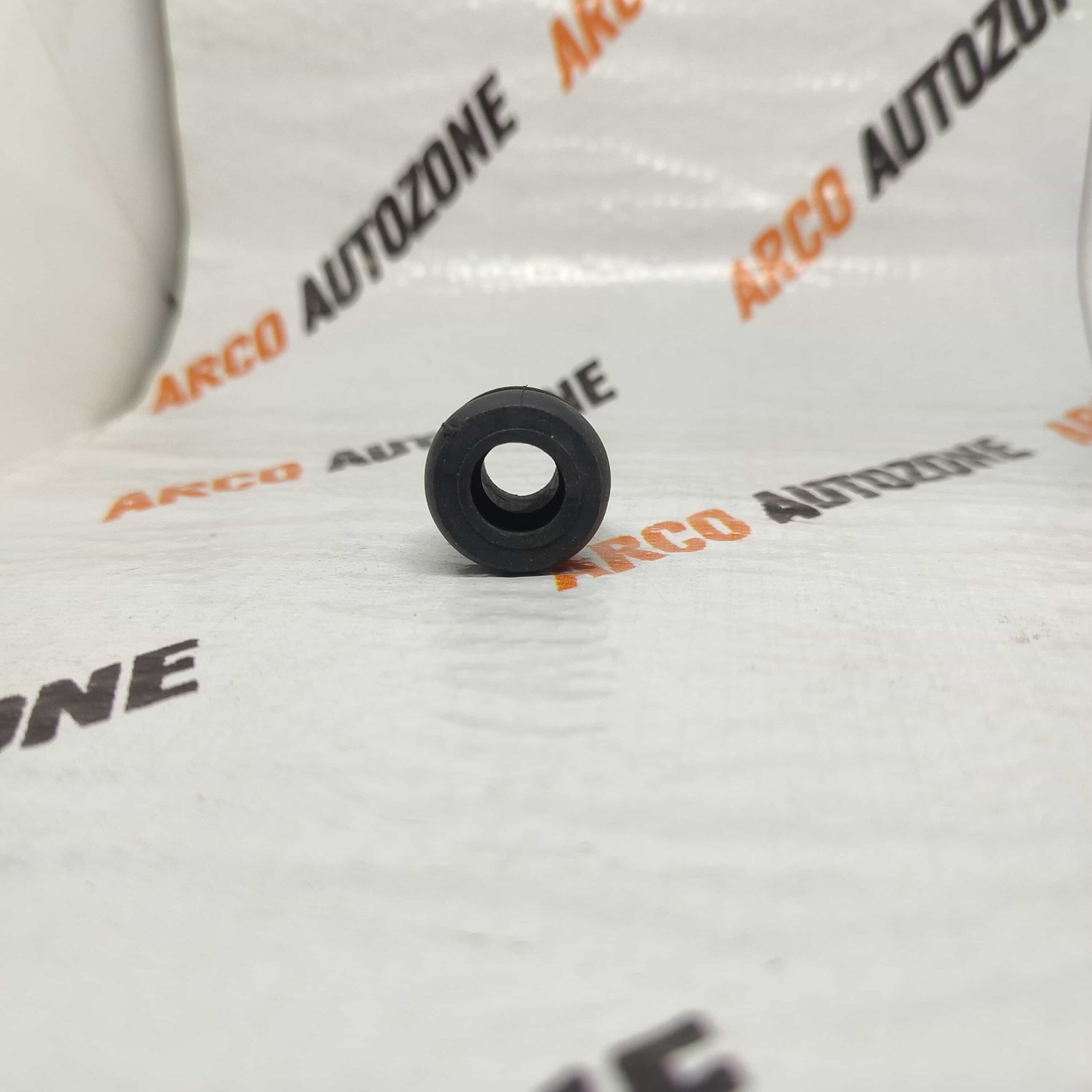 ENGINE COVER RUBBER XUV500 PACK OF FOUR SMITH 4175