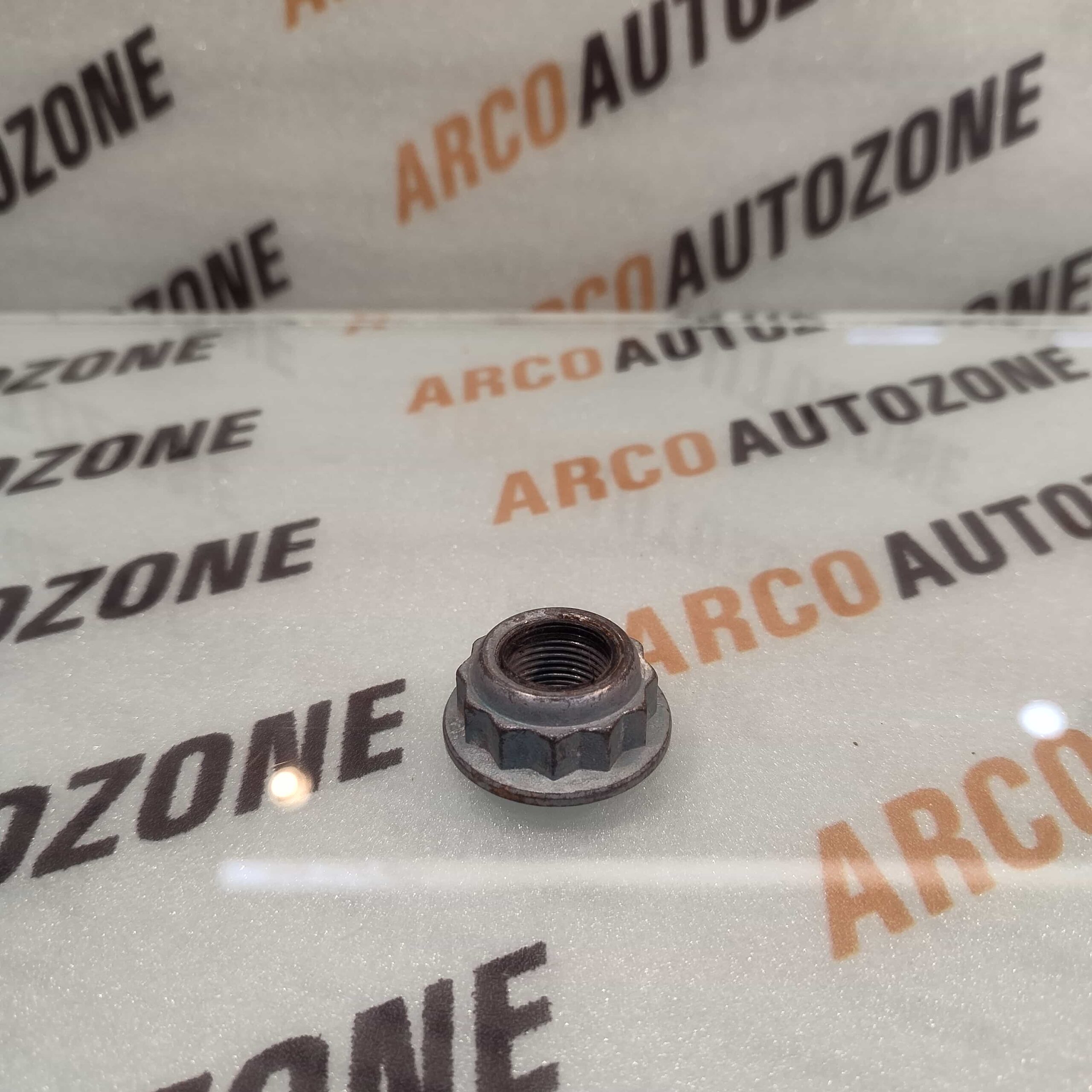 AXLE NUT POLO VENTO 20 MM SMALL COLLER VW N90587602