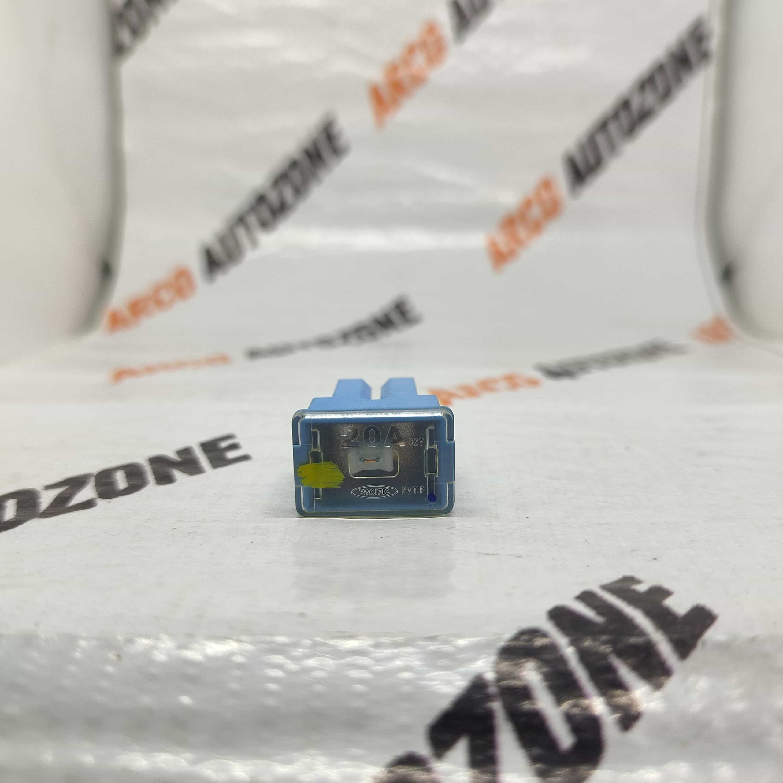 FEMALE FUSE 20 AMP LIGHT BLUE