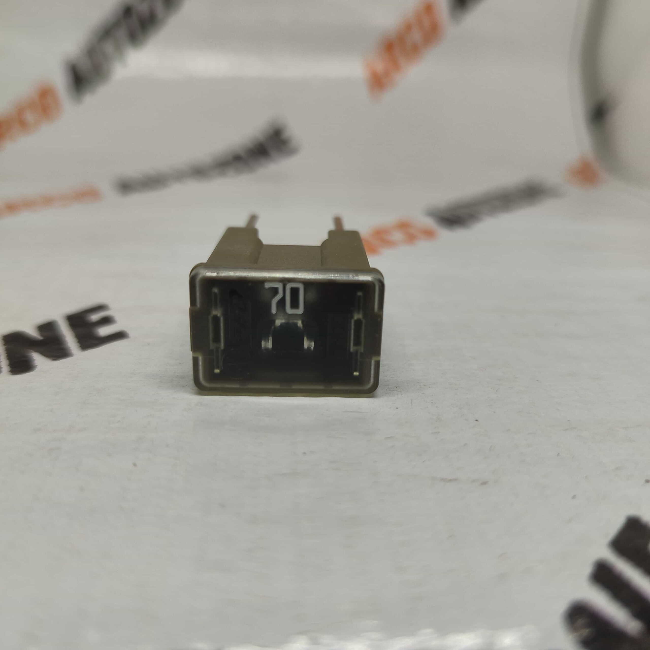 BT MALE 70 AMP GREY