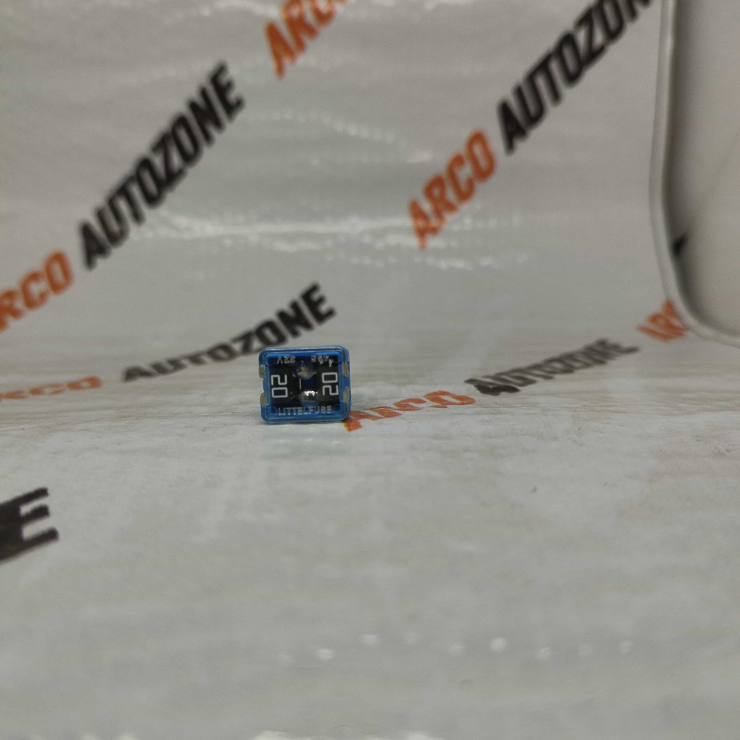 J CASE FUSE 20 AMP BLUE