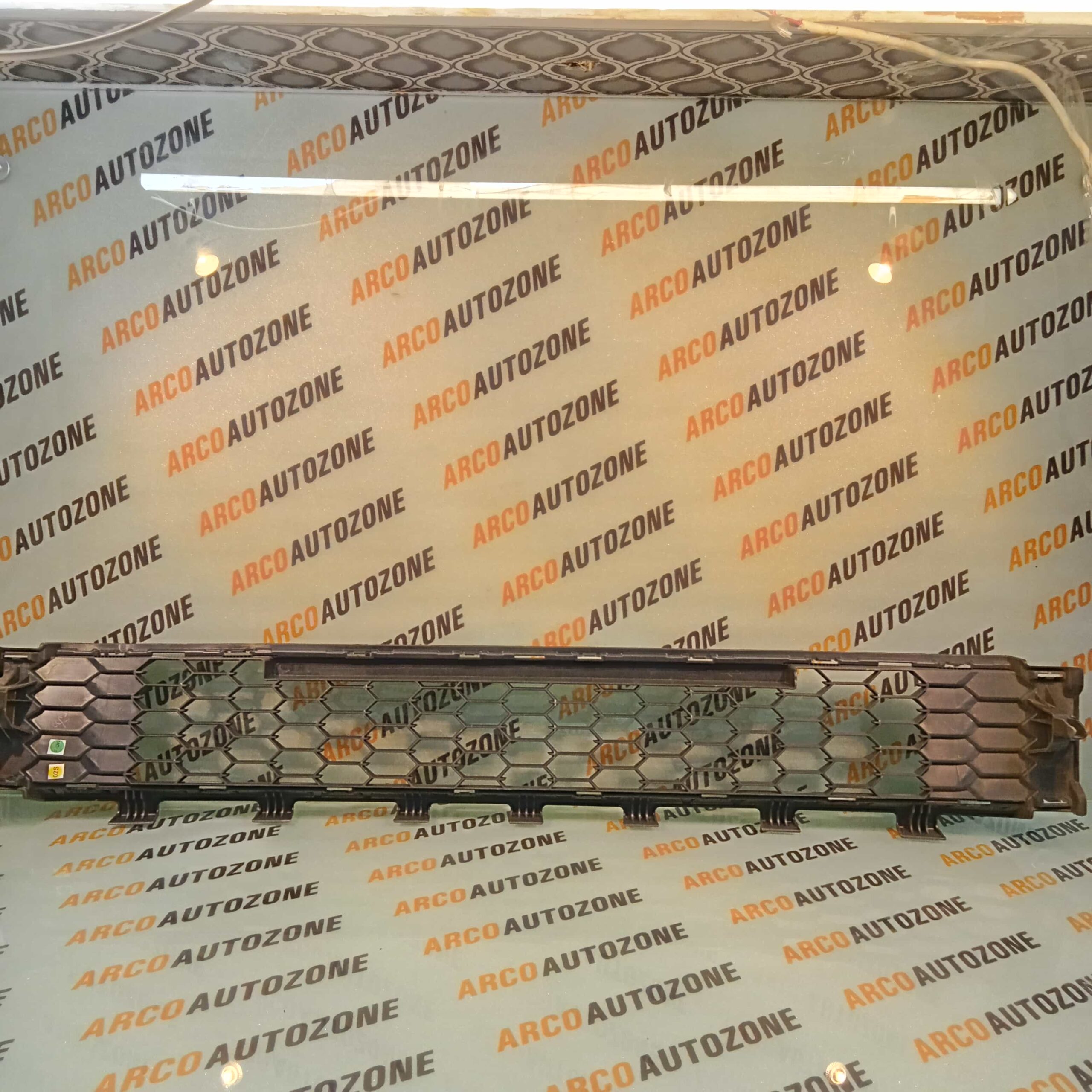 LOWER GRILL SLAVIA 5JL8536779B9