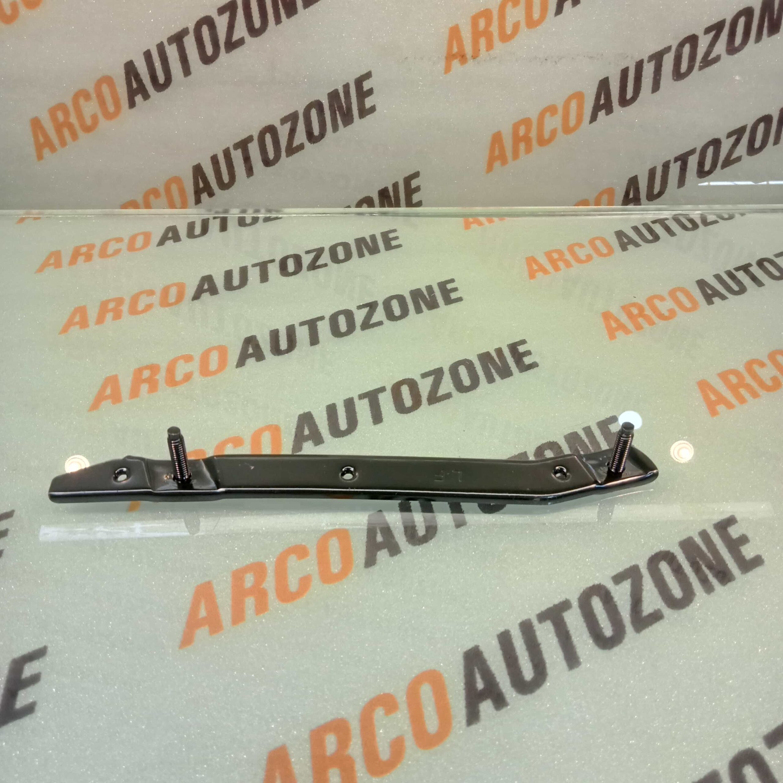 FRONT BUMPER BRACKET SAIL LEFT GM 9048857