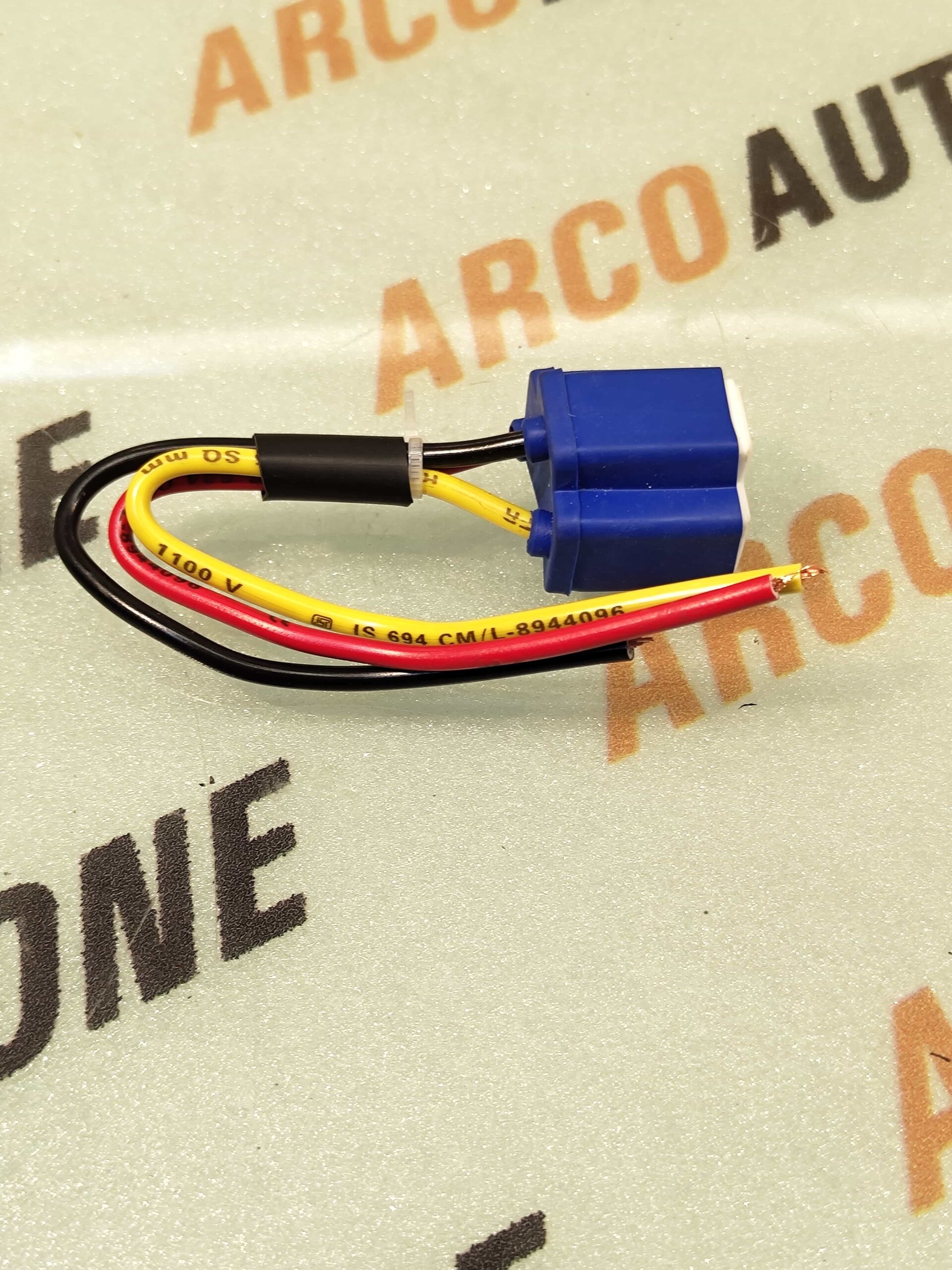 ELECTRONIC COMPONENTS WIRING HARNESS COUPLER H4 BULB HOLDER ROOTS RBHCHCH4