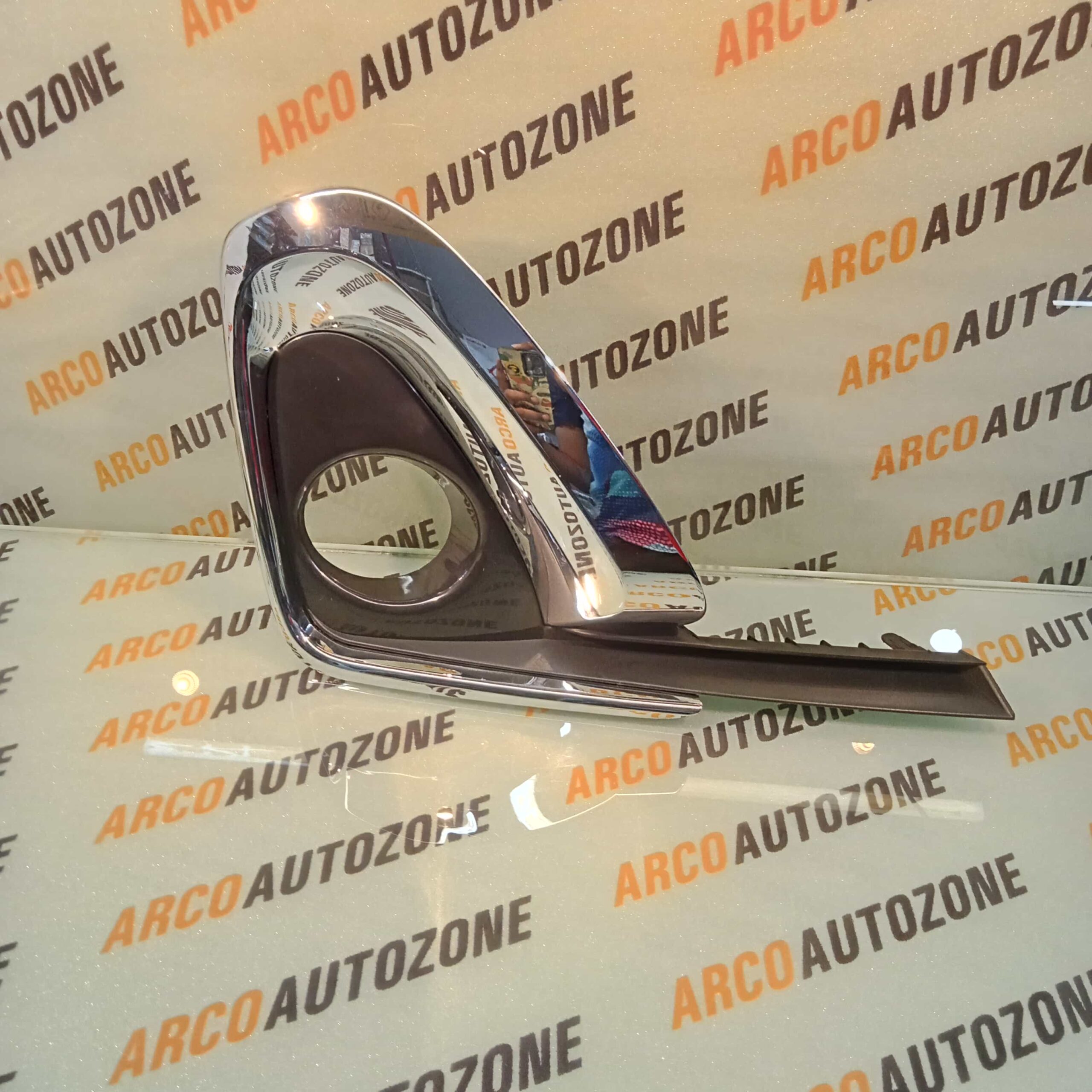 FOG LAMP COVER FORTUNER T4 LEFT IMP