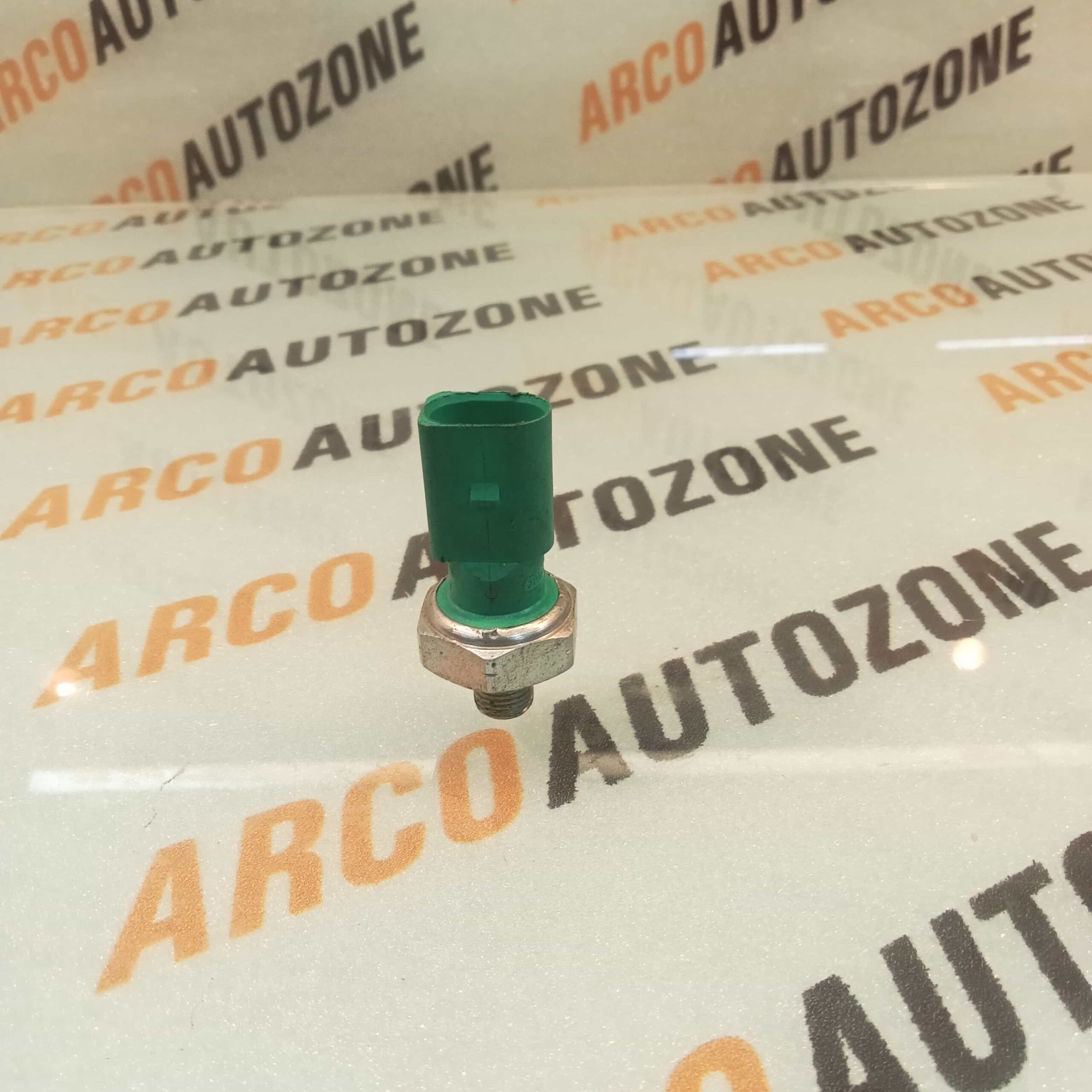 OIL PRESSURE SWITCH A3 OCTAVIA NM SUPERB T3 04L919081
