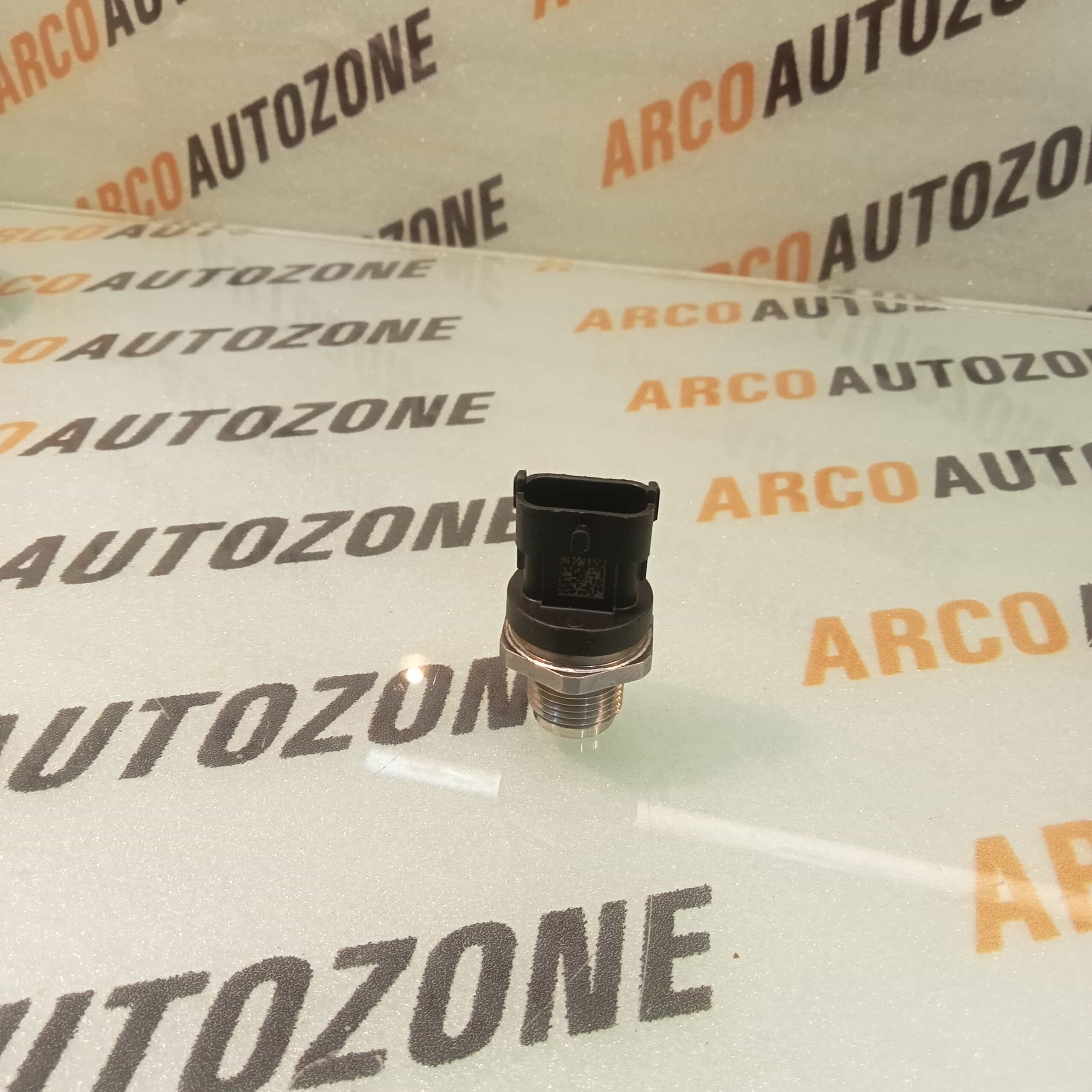 INJECTOR RAIL SENSOR SWITCH BOLERO TUV KUV BOSCH 281006425