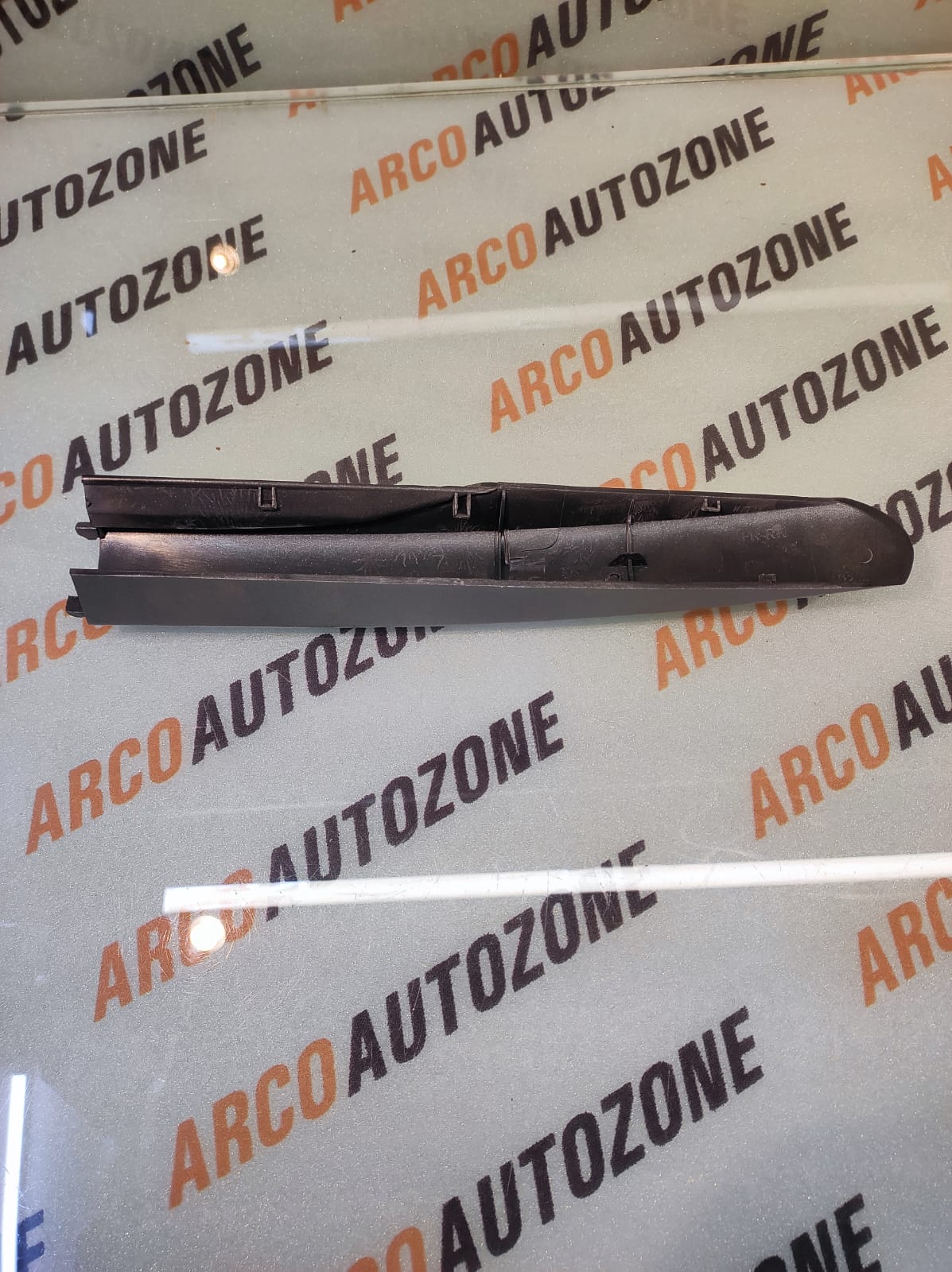 BODY ROOF TRIM FRONT ROOF RAIL FORTUNER 17 RIGHT ACCTYD01417 OE 634920K040