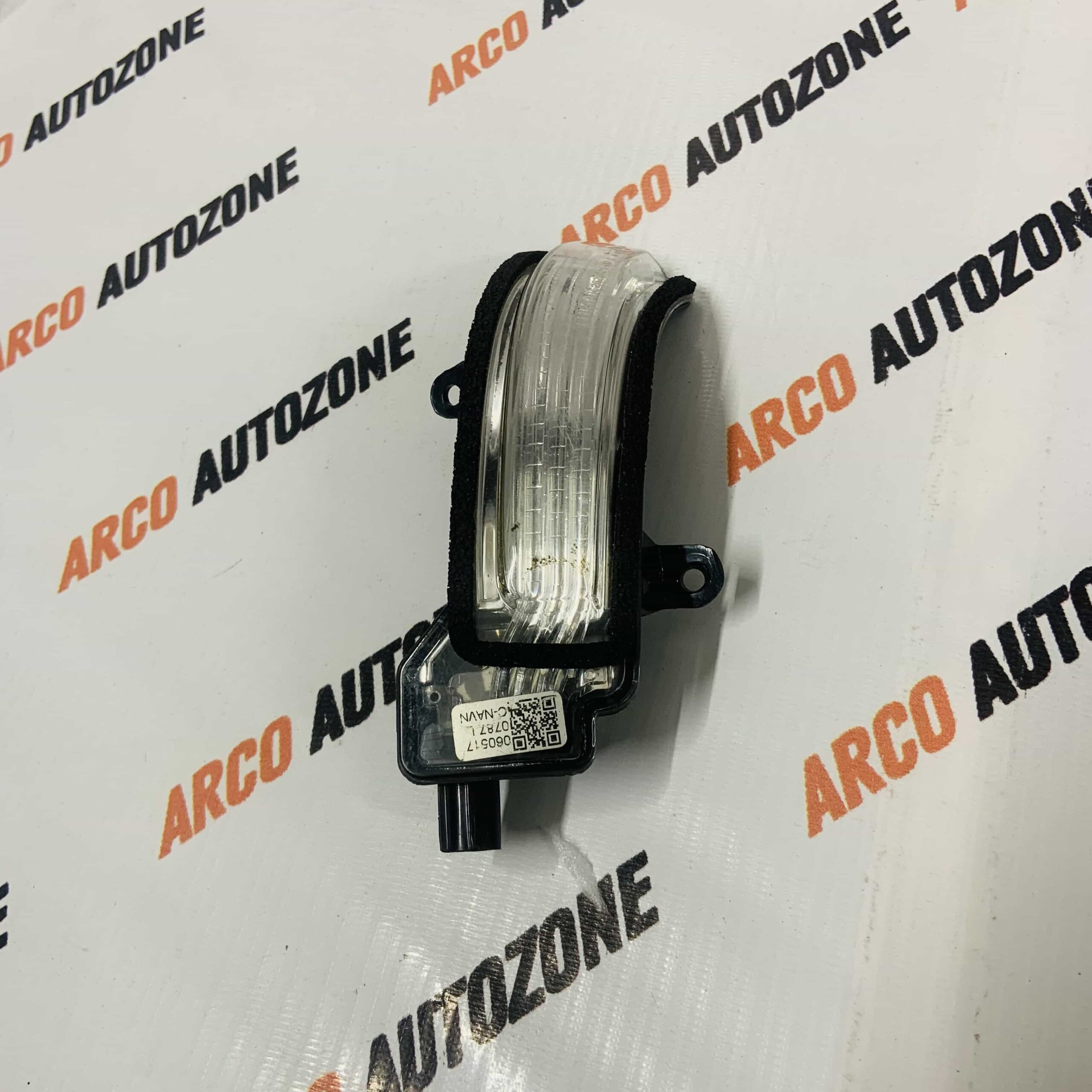 SIDE MIRROR INDICATOR SWIFT 18 CELERIO 22 WAGONR 19 LEFT LUMAX