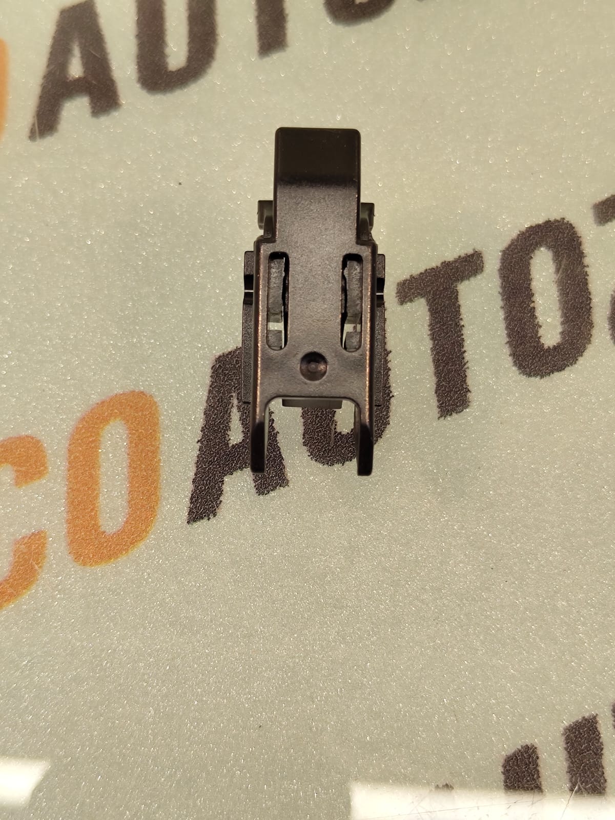 WIPER ADAPTOR M16