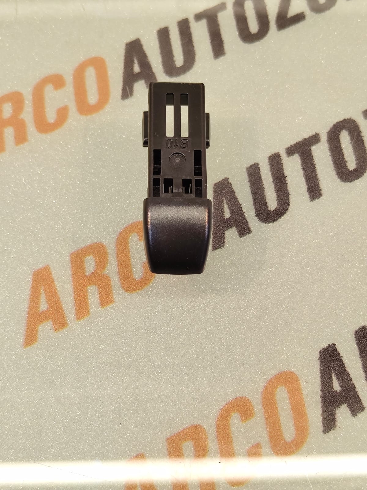 WIPER ADAPTOR M15