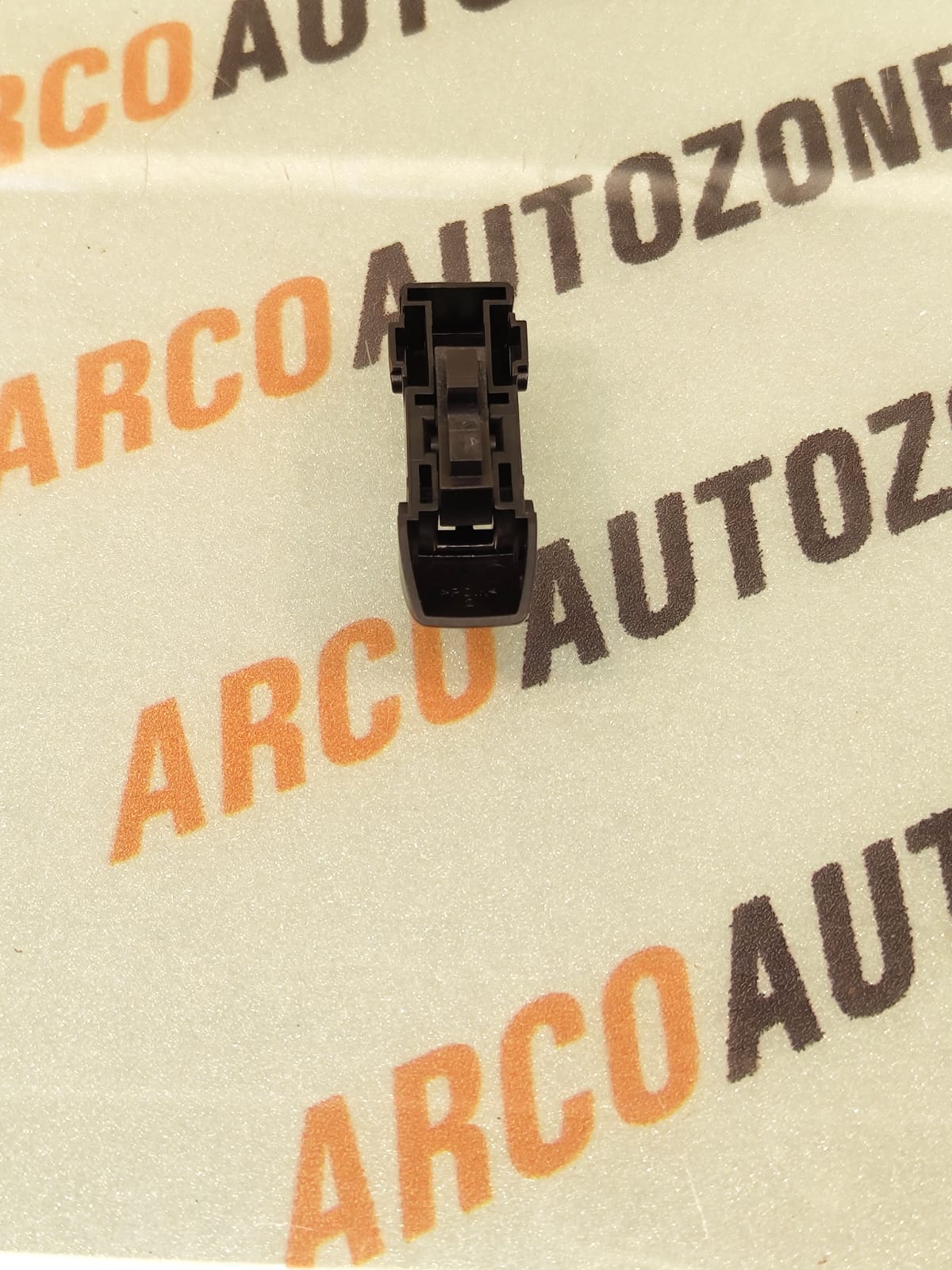 WIPER ADAPTOR M15