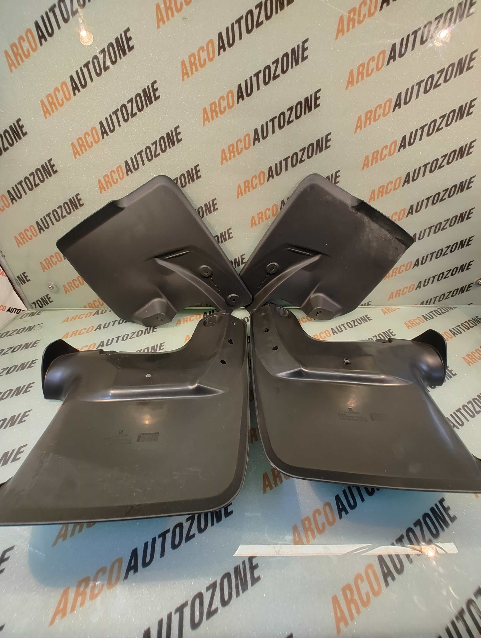MUD FLAP SET FORTUNER 16 T4 ACC TYD014117