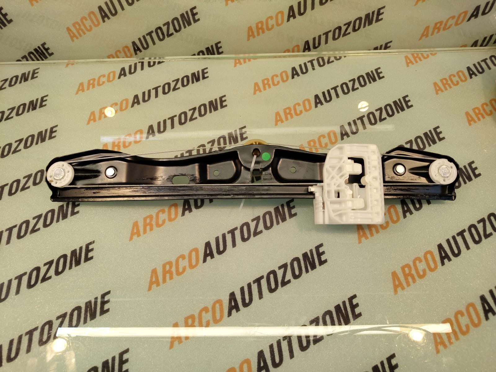 GLASS MACHINE F30 REAR LEFT IMP 51357281887