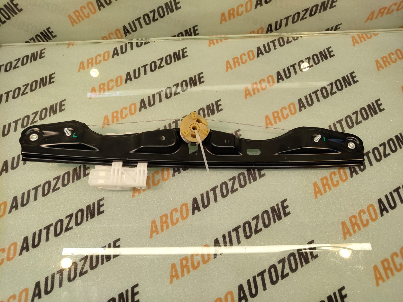 GLASS MACHINE F30 REAR LEFT IMP 51357281887