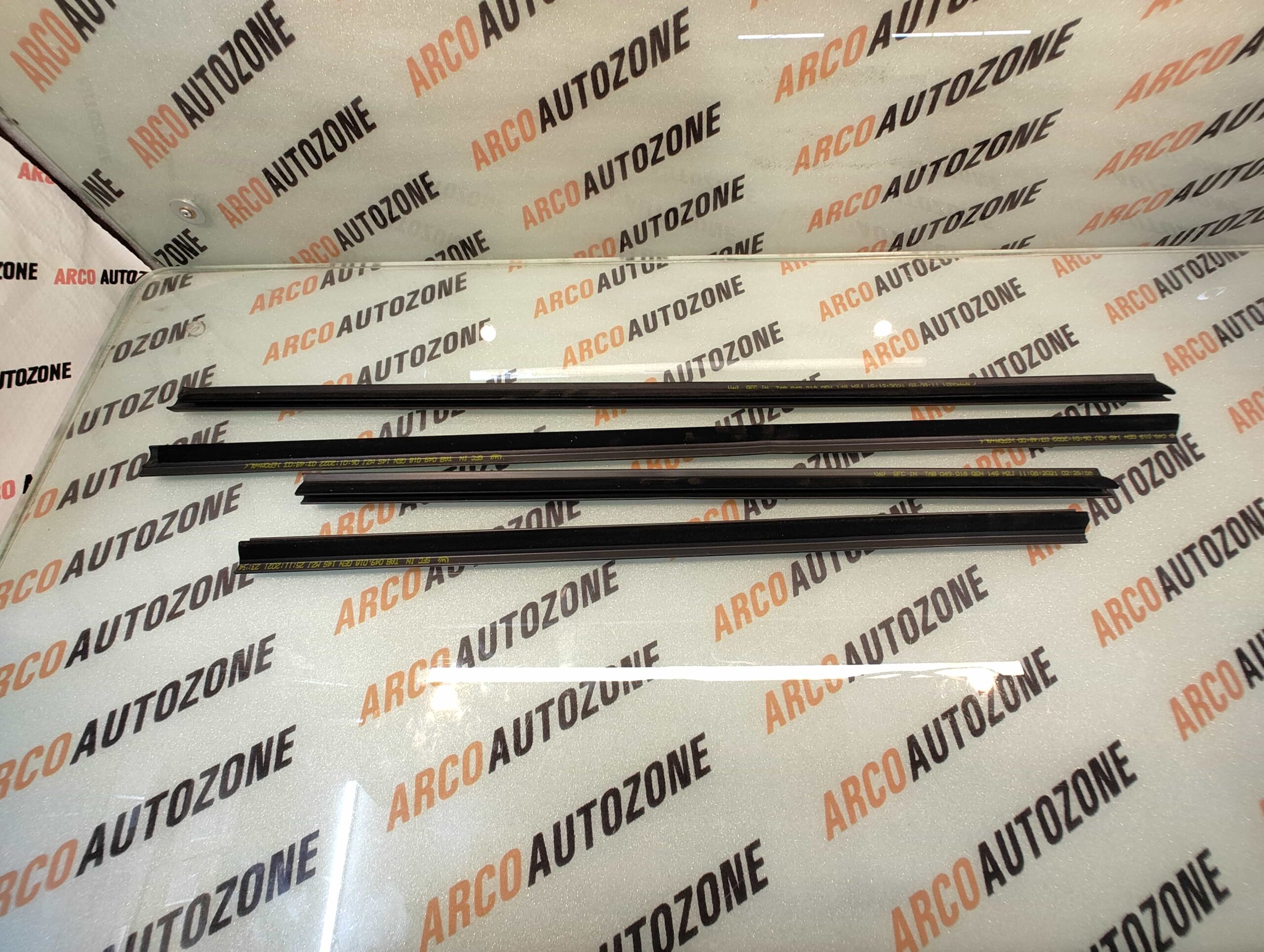 BODY OUTER WEATHERSTRIP OUTER GARNISH JAZZ 1ST GEN IMP SET