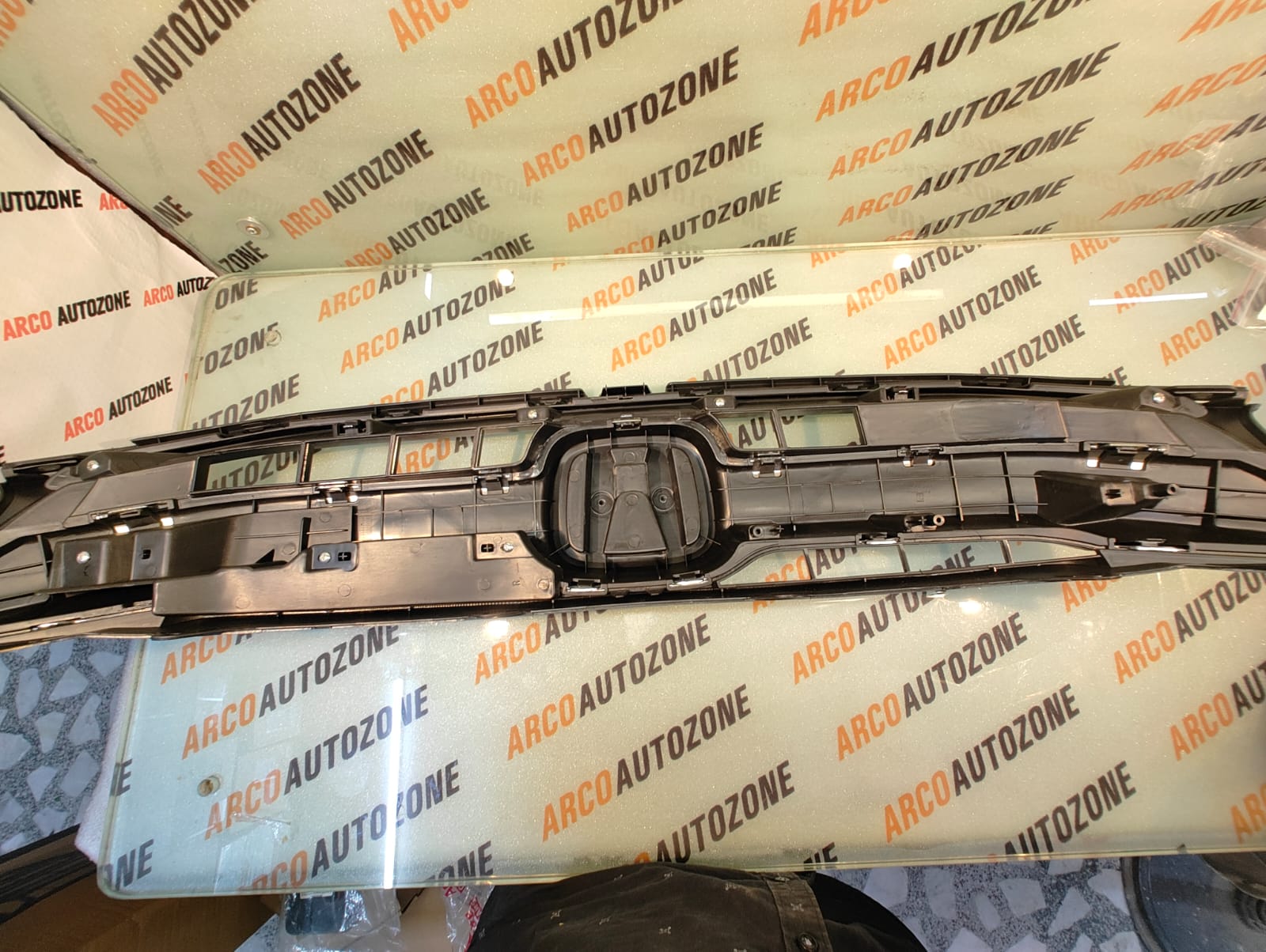 FRONT GRILL AMAZE 16 BRIO T2 ACC HD006108