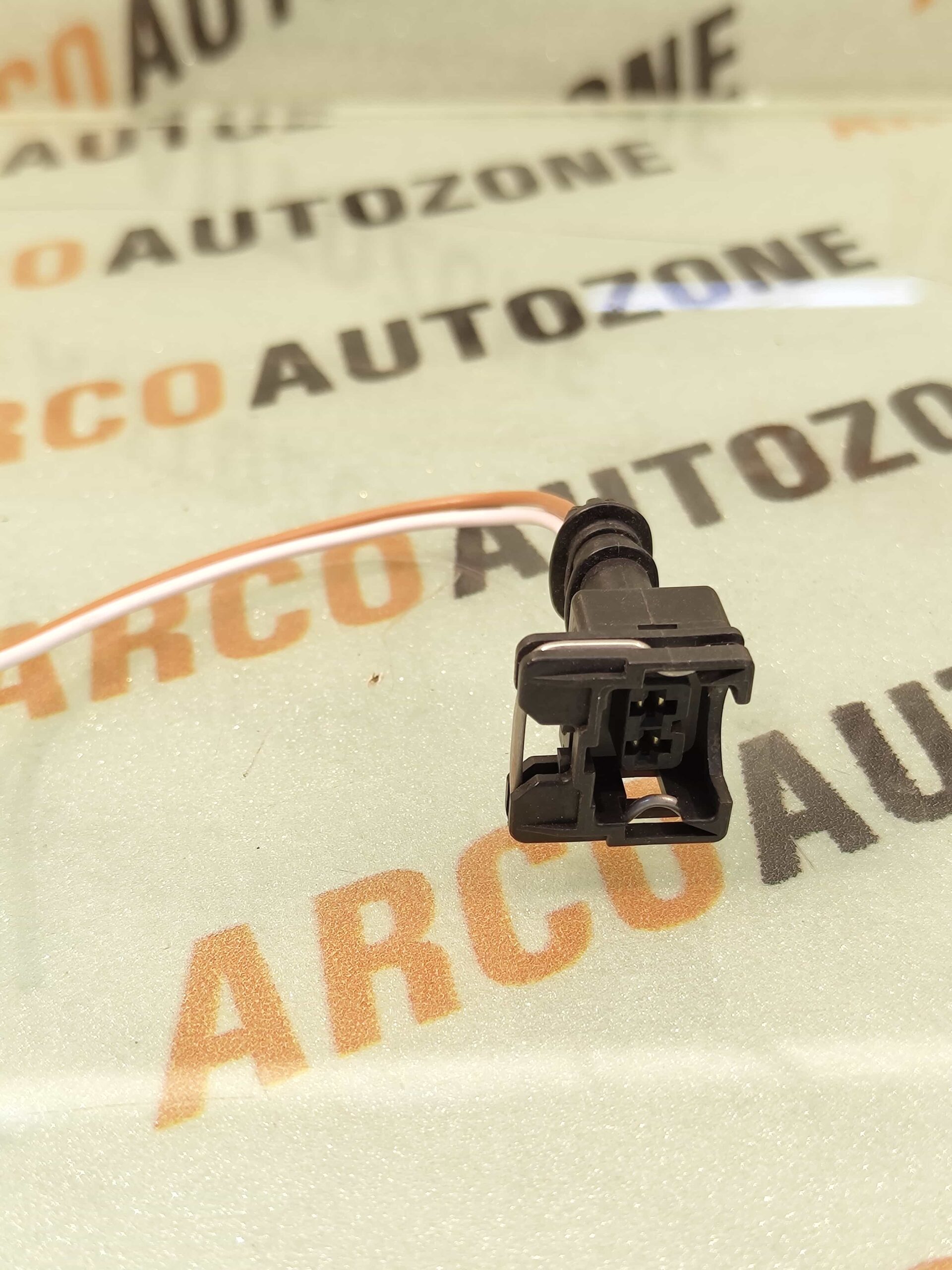 ELECTRONIC COMPONENTS WIRING HARNESS COUPLER AIR TEMPRATURE SENSOR DUSTER TERRANO 2 PIN