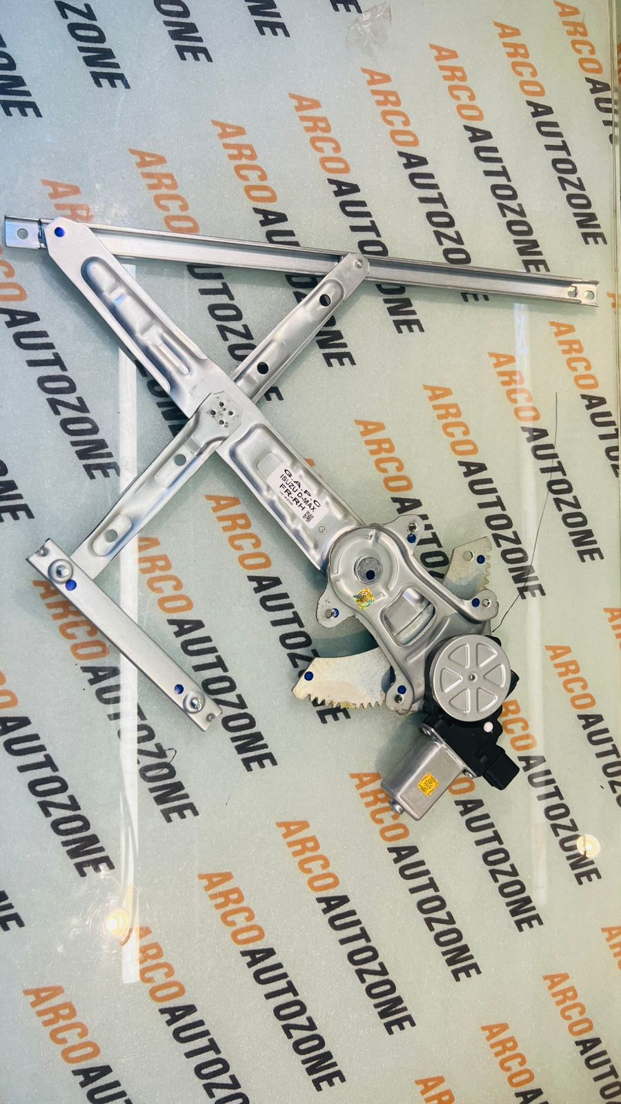 GLASS MACHINE DMAX VCROSS FRONT RIGHT 2 PIN IMP