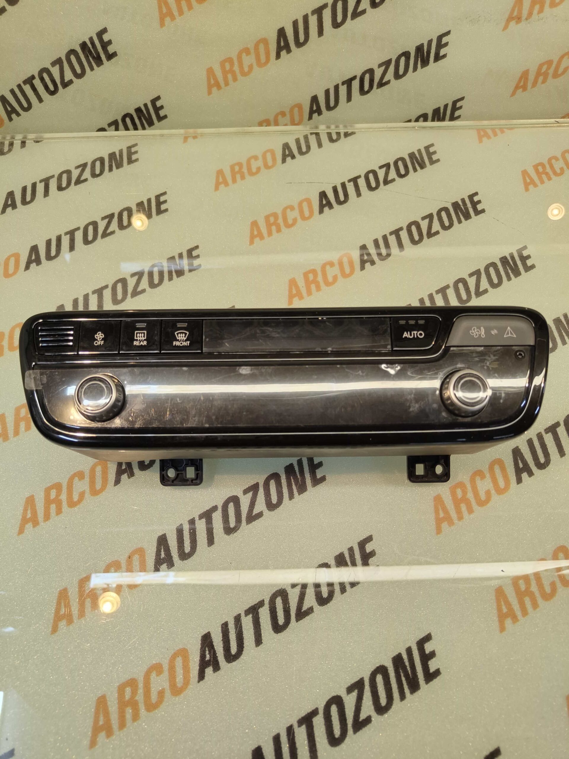 AC PANEL VERNA 24 AUTO 97250AY