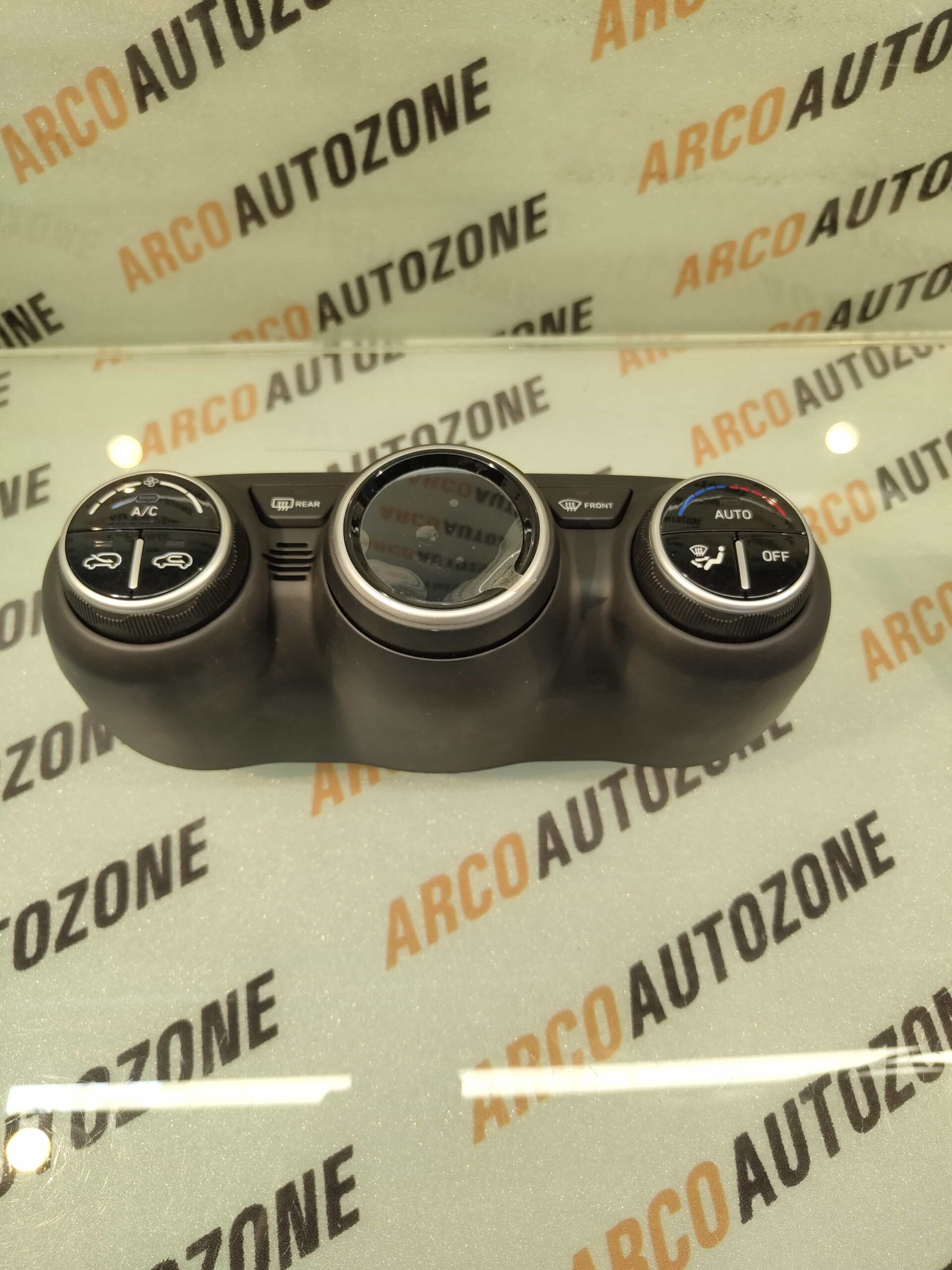 AC PANEL VENUE AUTO 97250K3