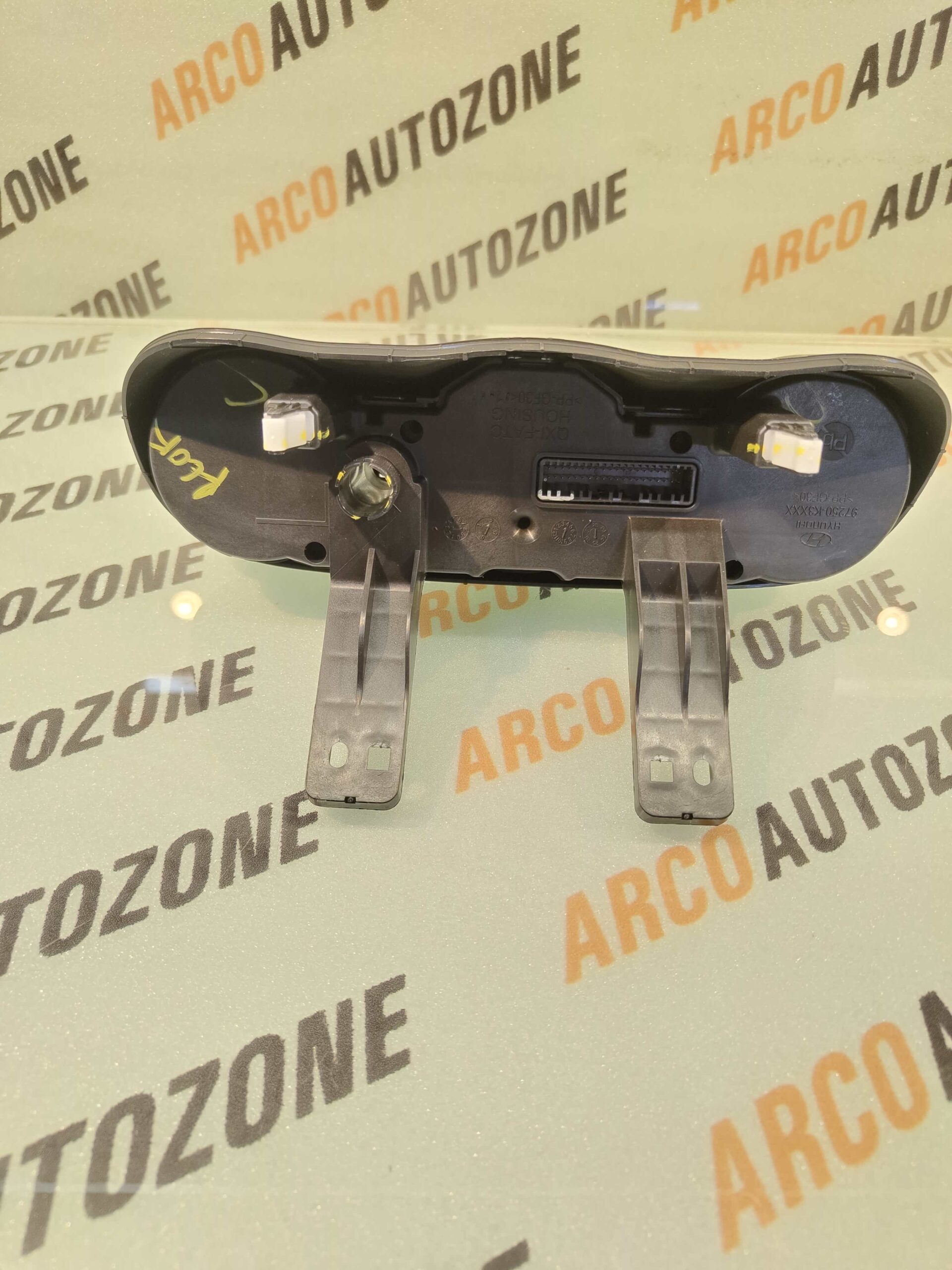 AC PANEL VENUE AUTO 97250K3