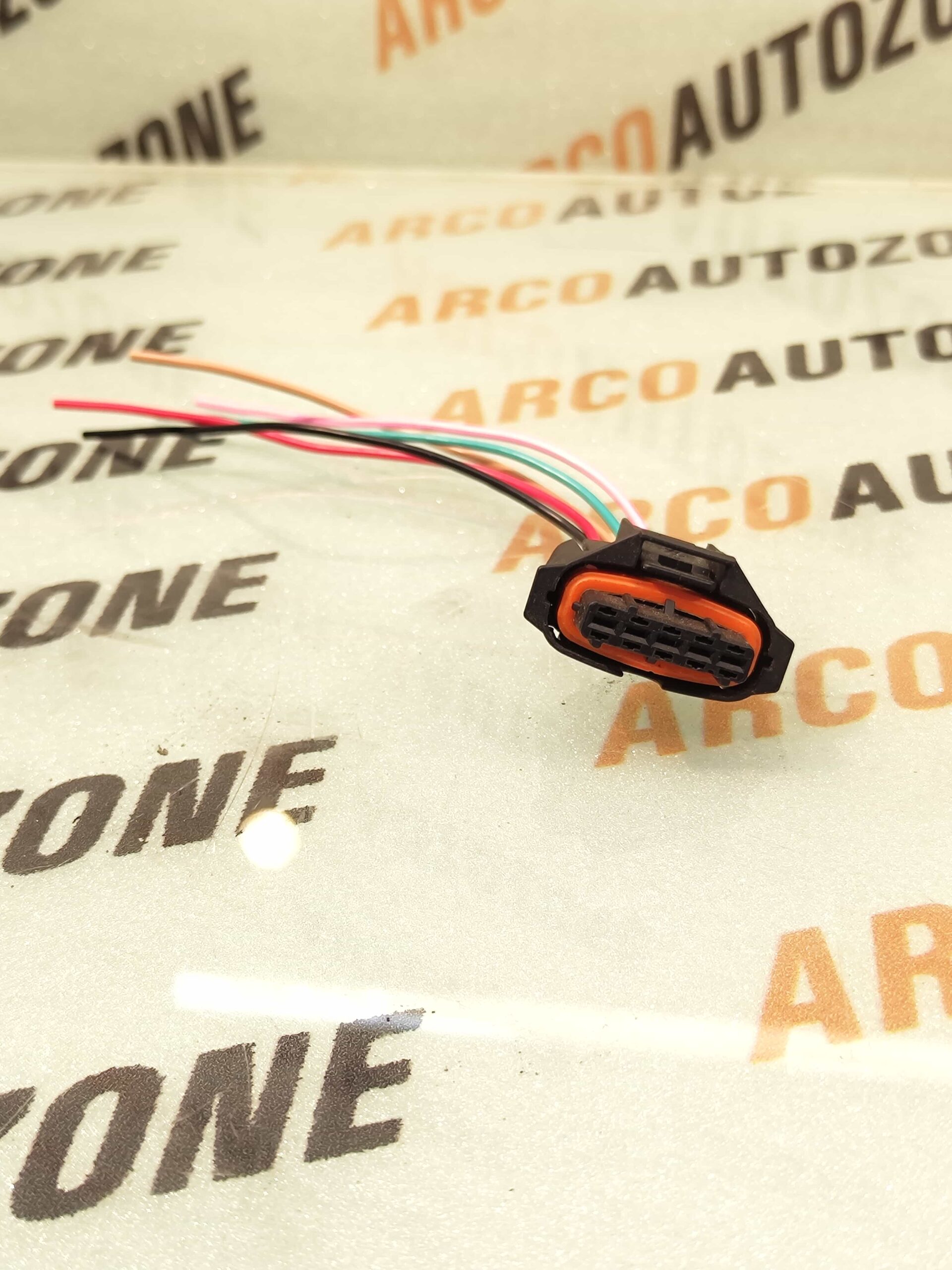 ELECTRONIC COMPONENTS WIRING HARNESS COUPLER TATA MAHINDRA AIR MASS SENSOR 5 PIN