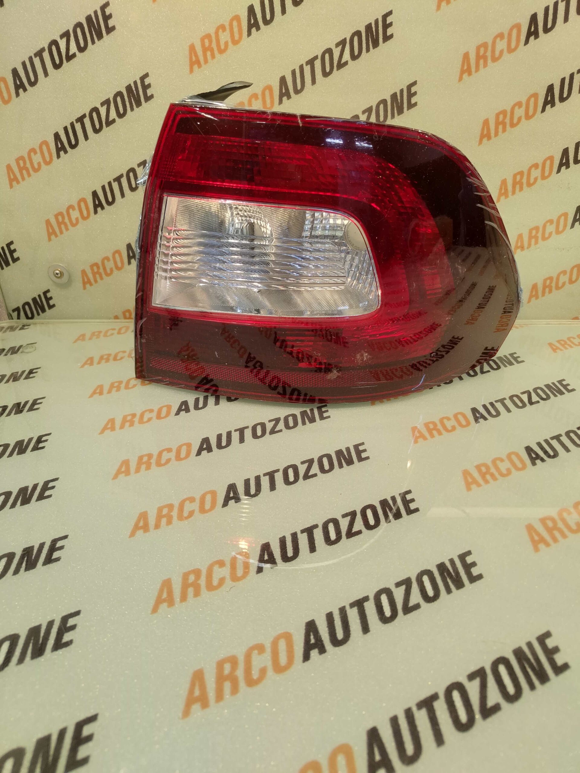 LIGHTING TAIL LIGHT RIGHT RAPID T2 IND