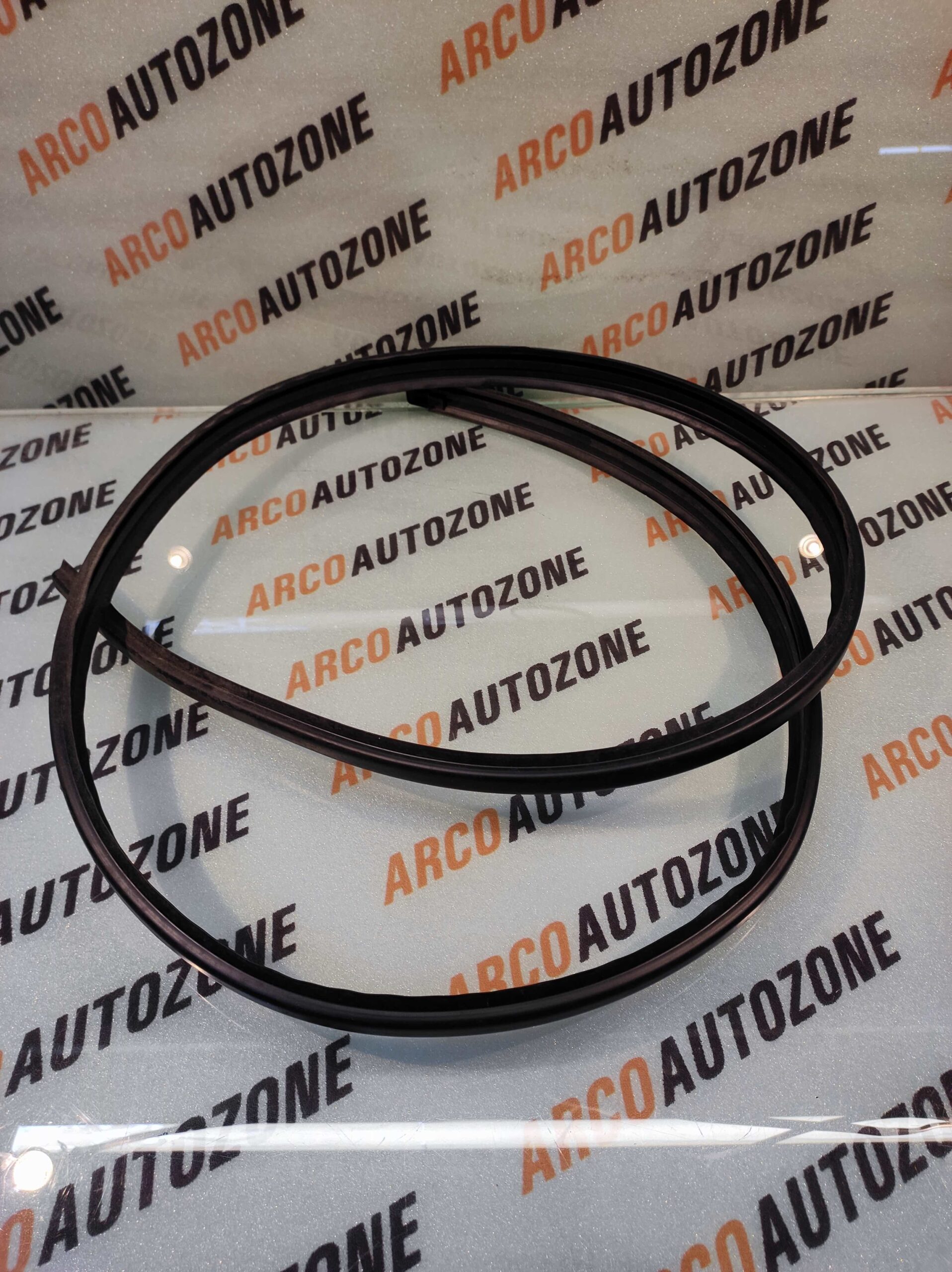 BODY ROOF TRIM MOULDING ASSY ROOF BEADING TAVERA SINGLE SIDE NAHI PATA