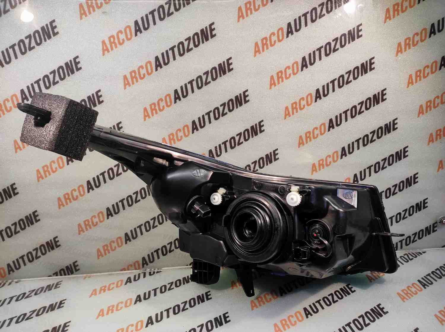 LIGHTING HEAD LIGHT LEFT CRUZE BLACK IMP