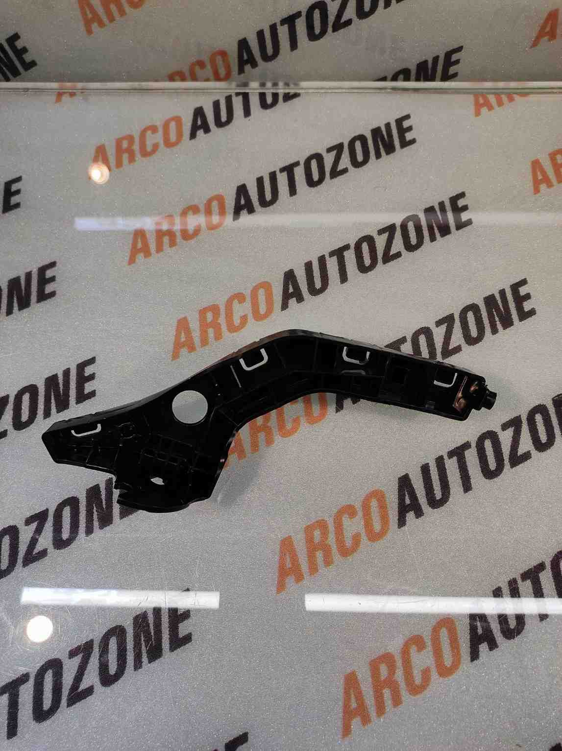 FRONT BUM BRACKET REDIGO LEFT 1ST GEN REN 622252XA0A