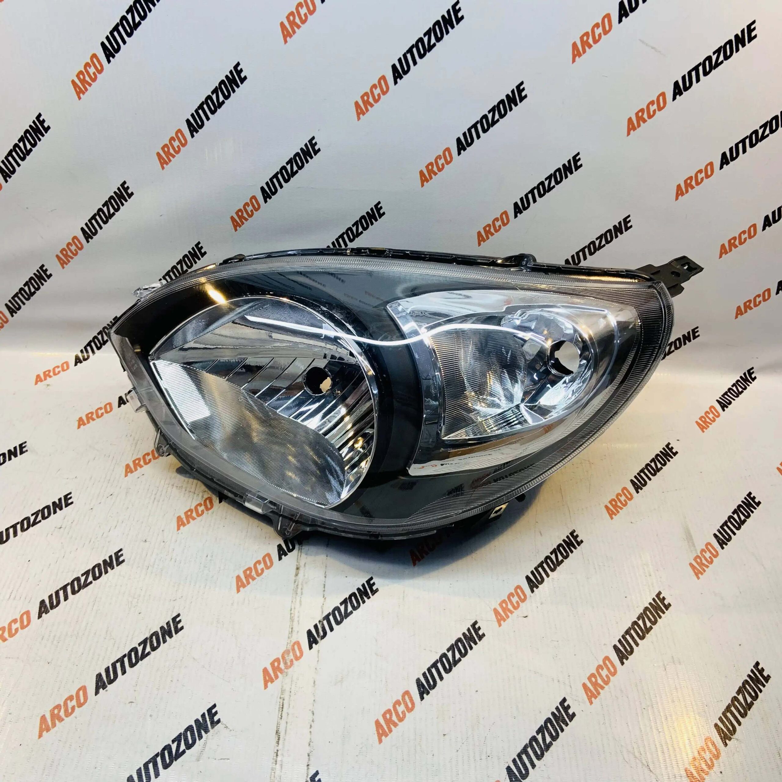LIGHTING HEAD LIGHT ALTO 800 T1 LEFT LUMAX 128HLANWML