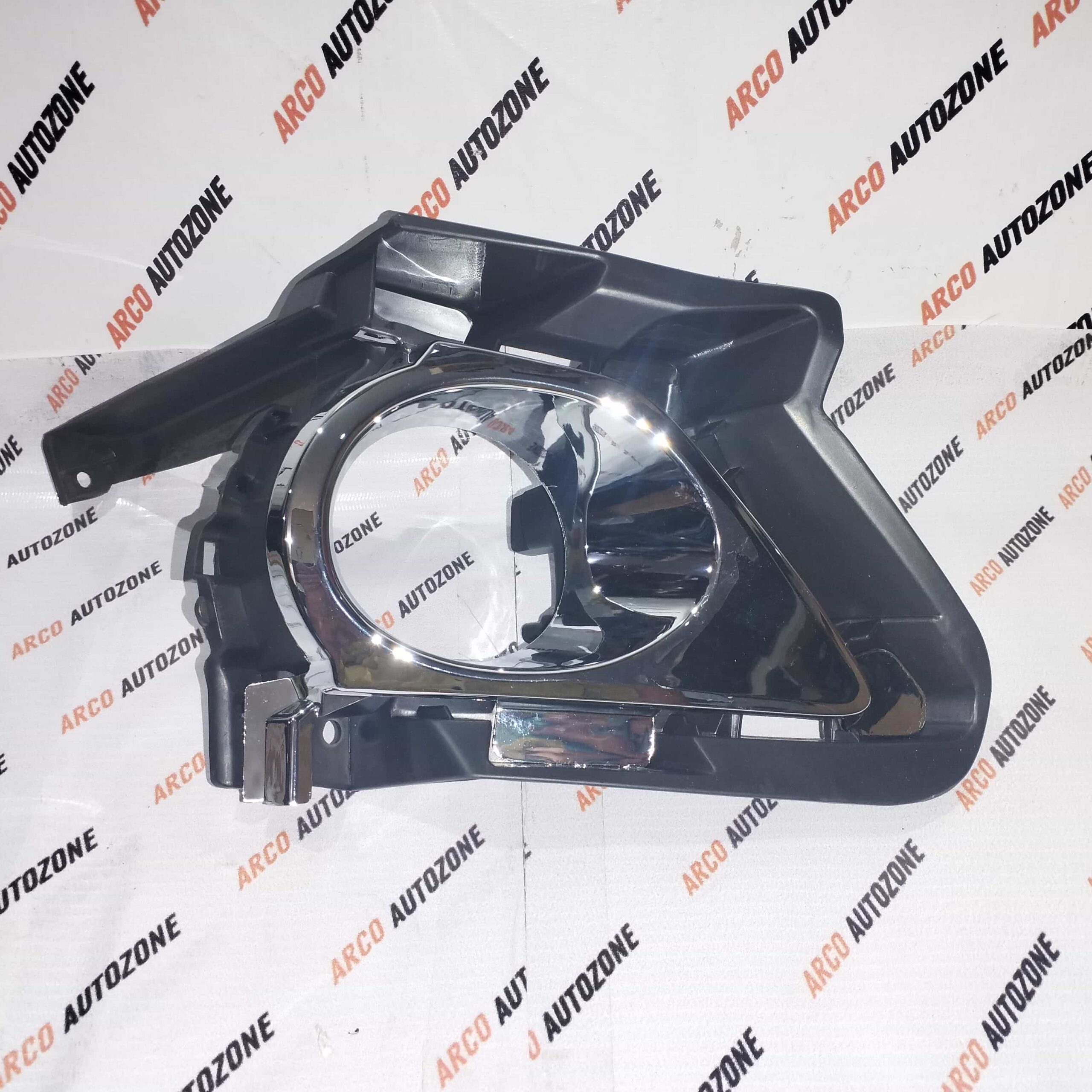 FOG LAMP COVER CRYSTA T1 RIGHT ACC TYD1FLCR