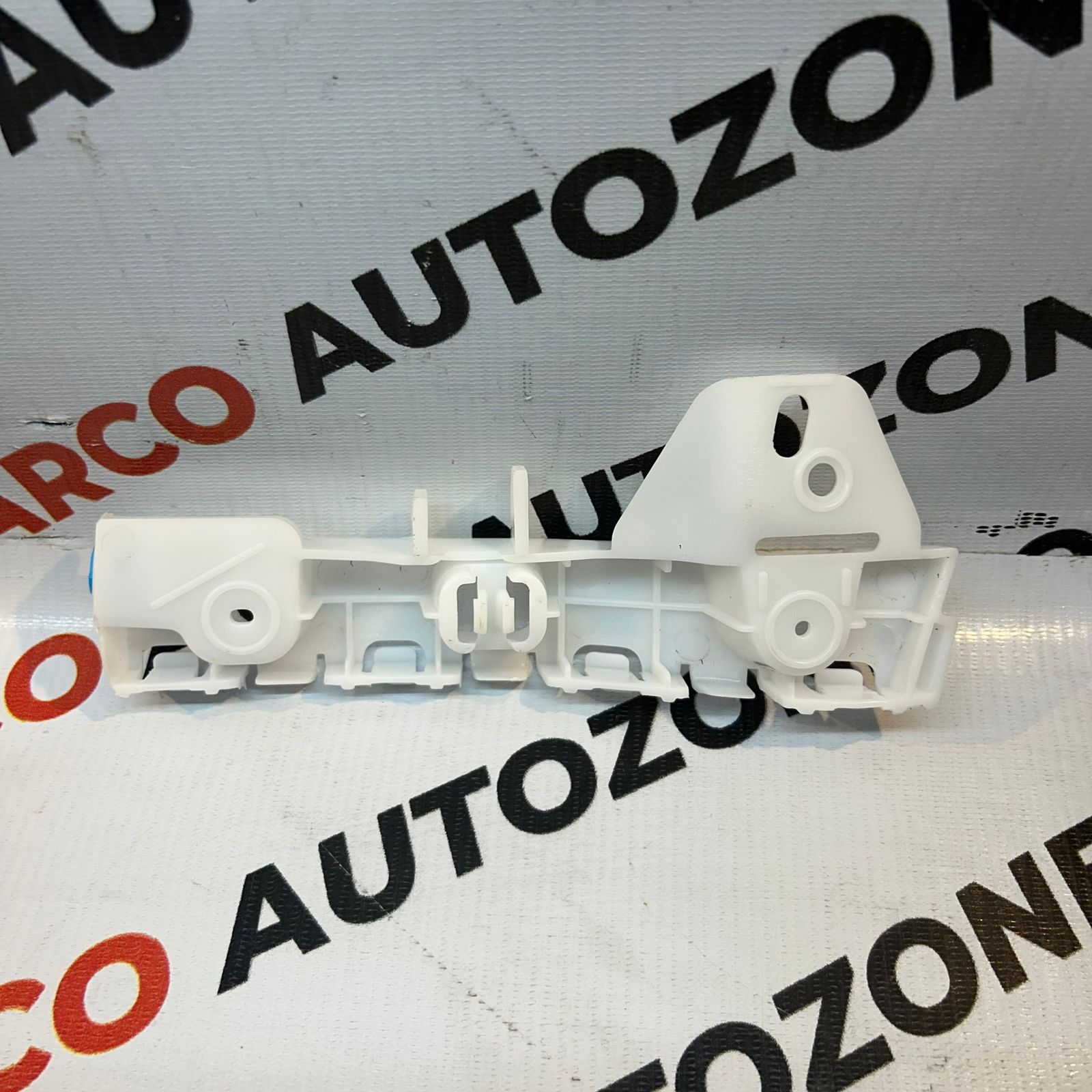 FRONT BUMPER BRACKET BEAT RIGHT ACC GMDBE1FBBR